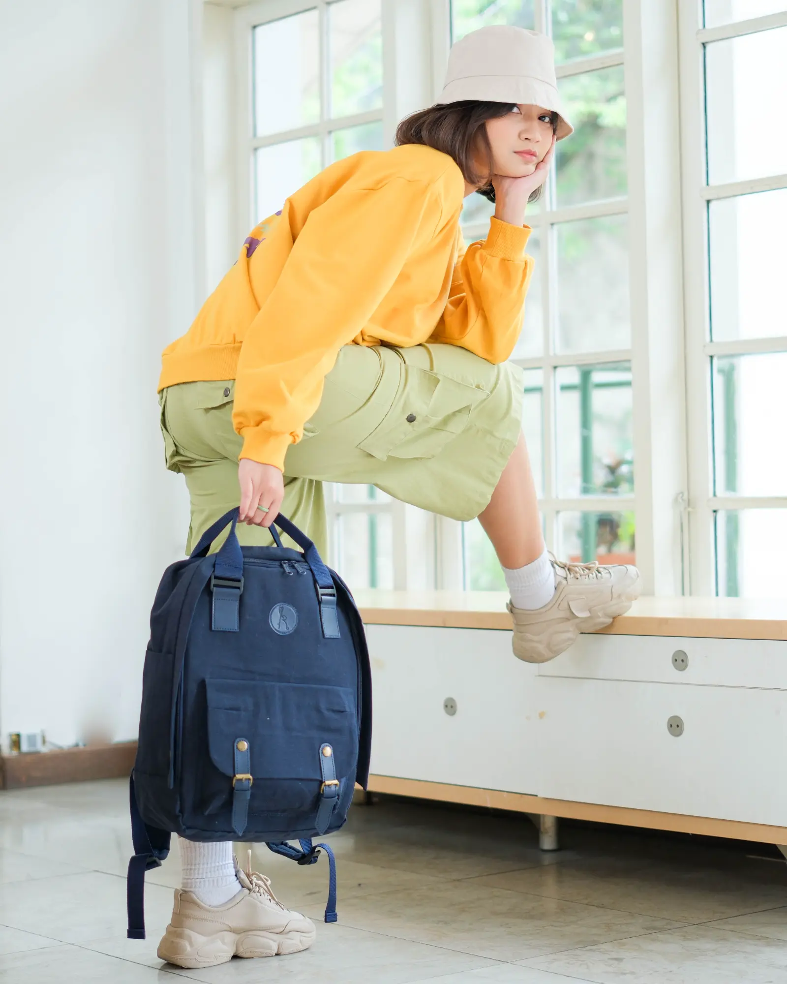 Ashbey Backpack Navy - Image 3