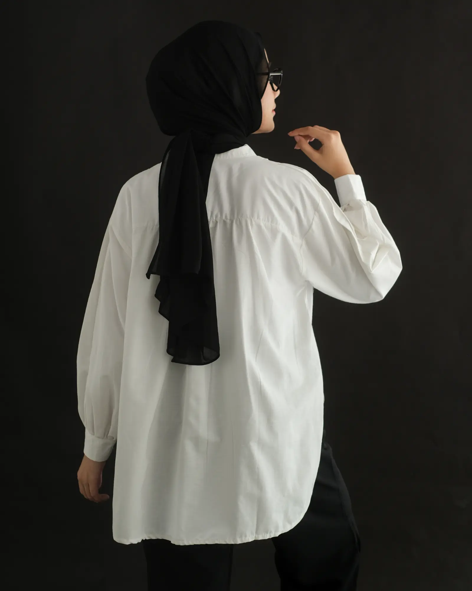 Shelia Shirt Kode Ek3016 Broken White