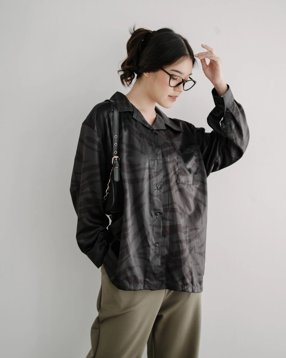 Alternative view of Tigrish Shirt Greenish Grey