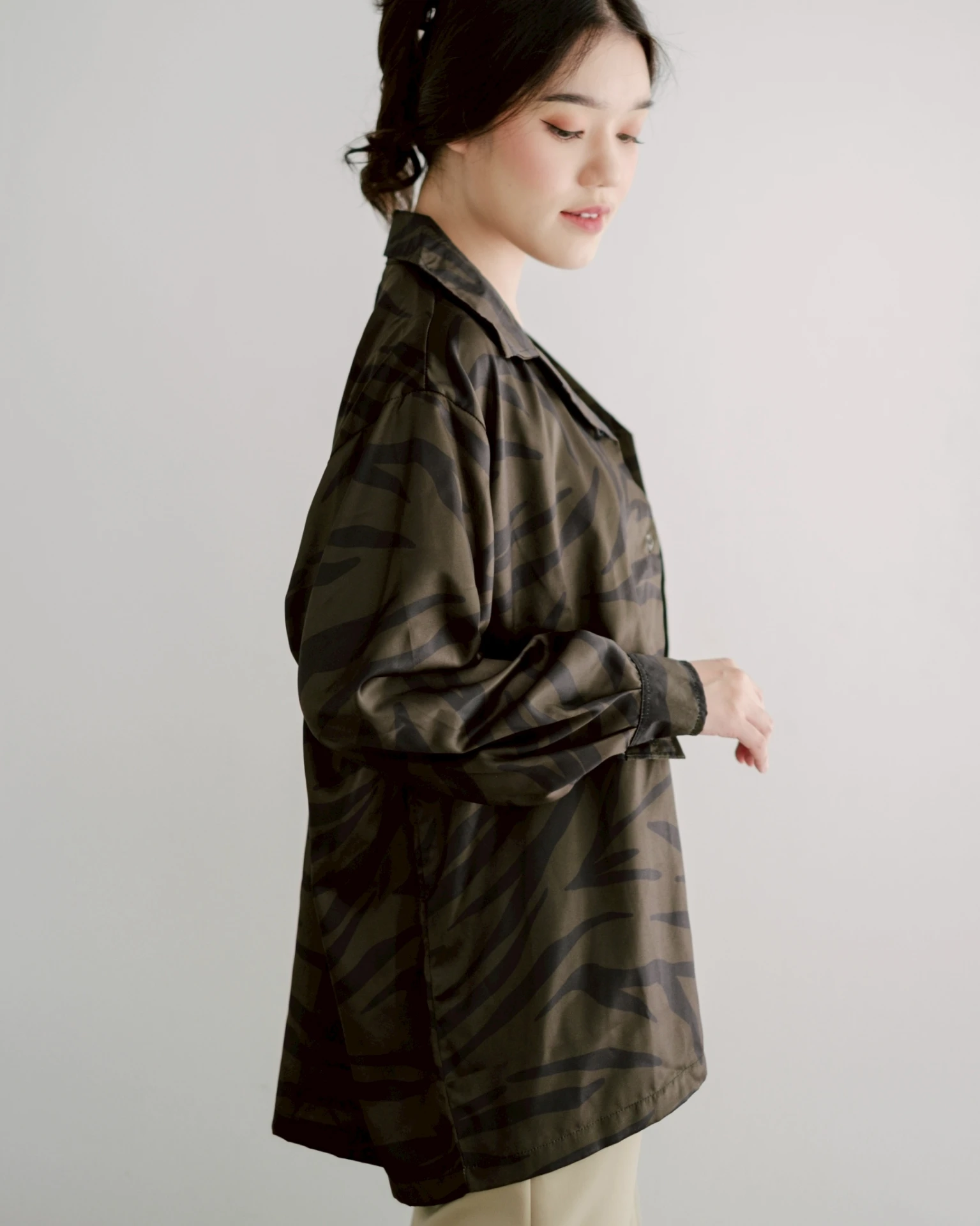 Alternative view of Tigrish Shirt Dark Gold