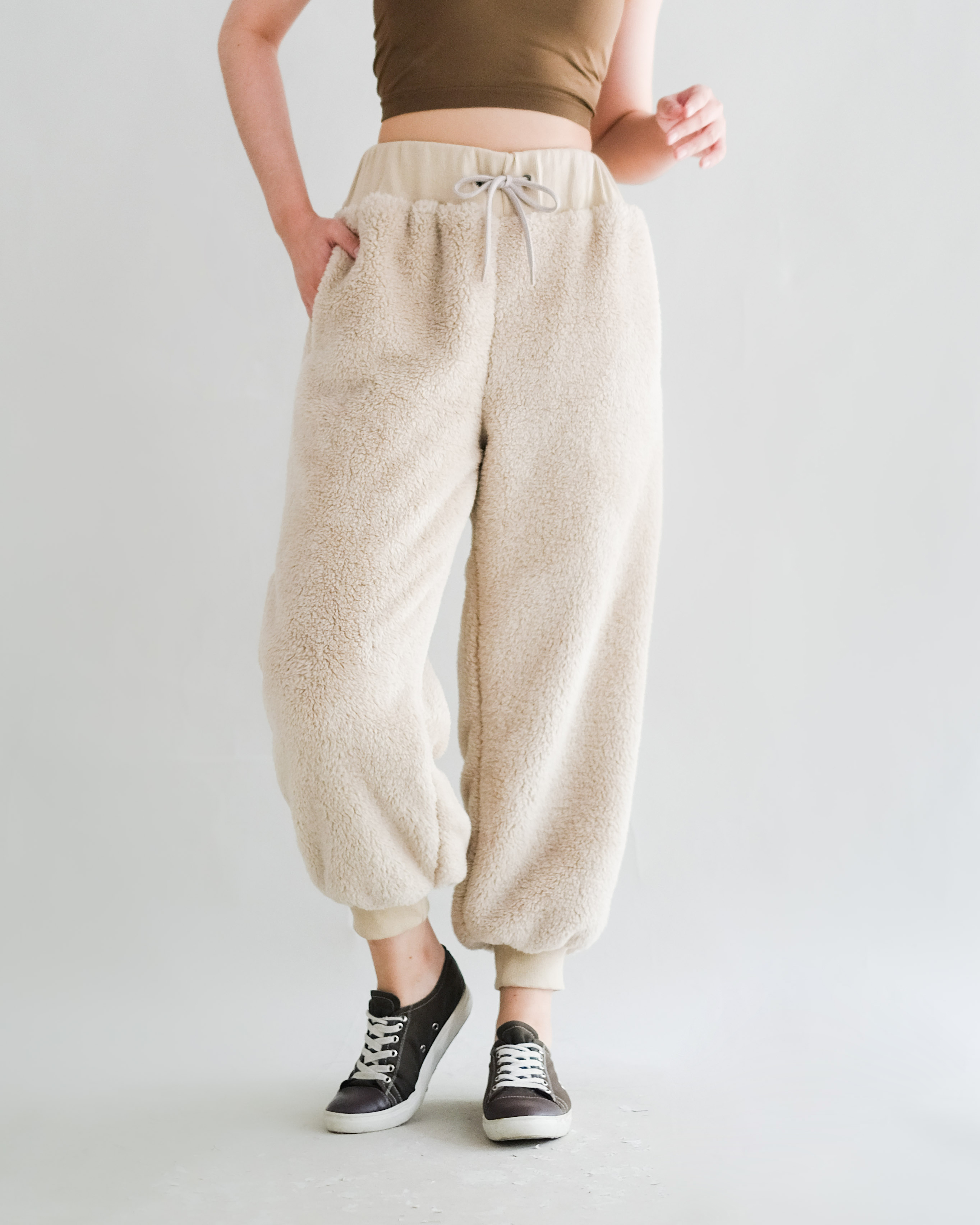 MACY JOGGER CREAM (9)