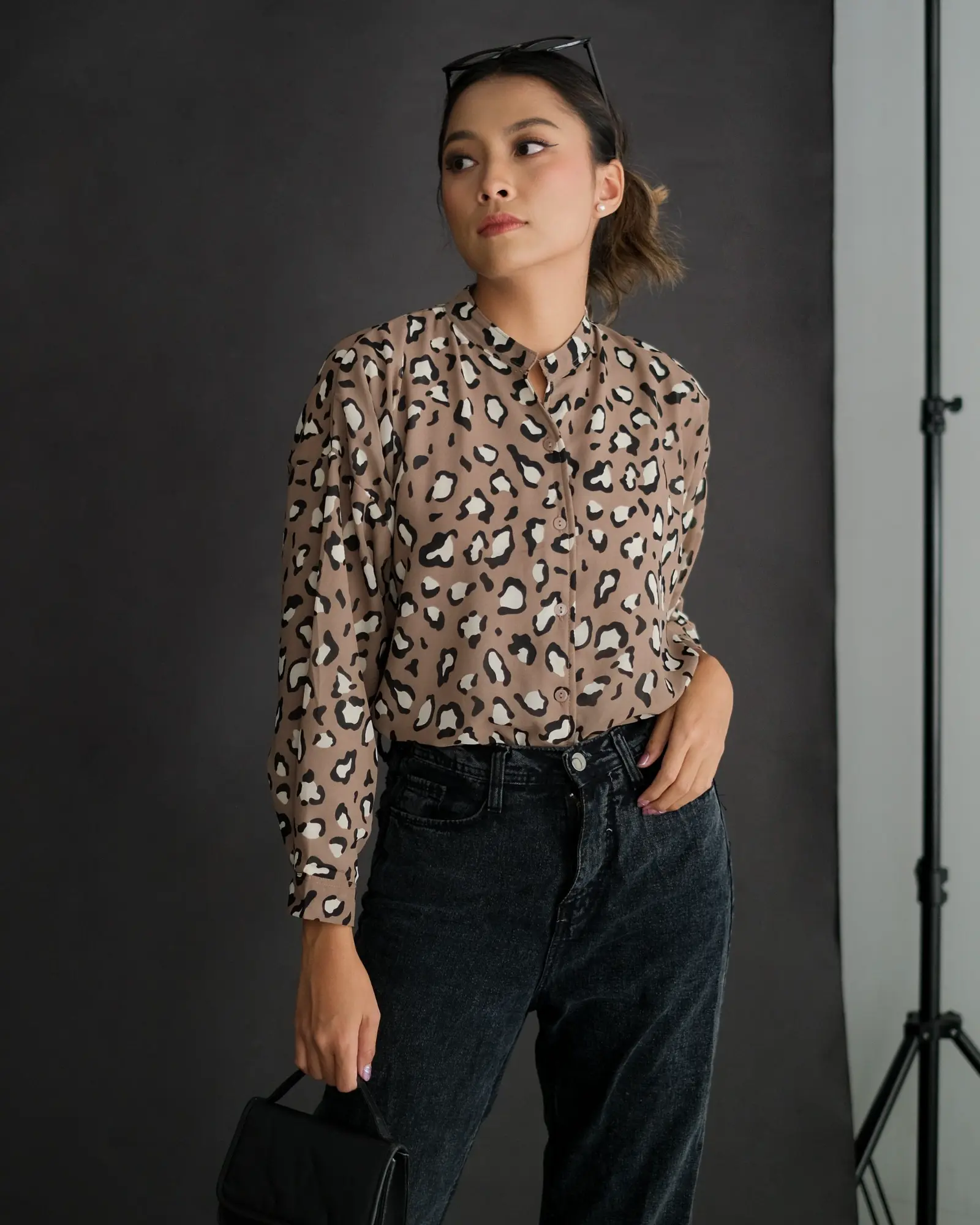 Nolen Shirt Kode Dy2502 Khaki - Image 3