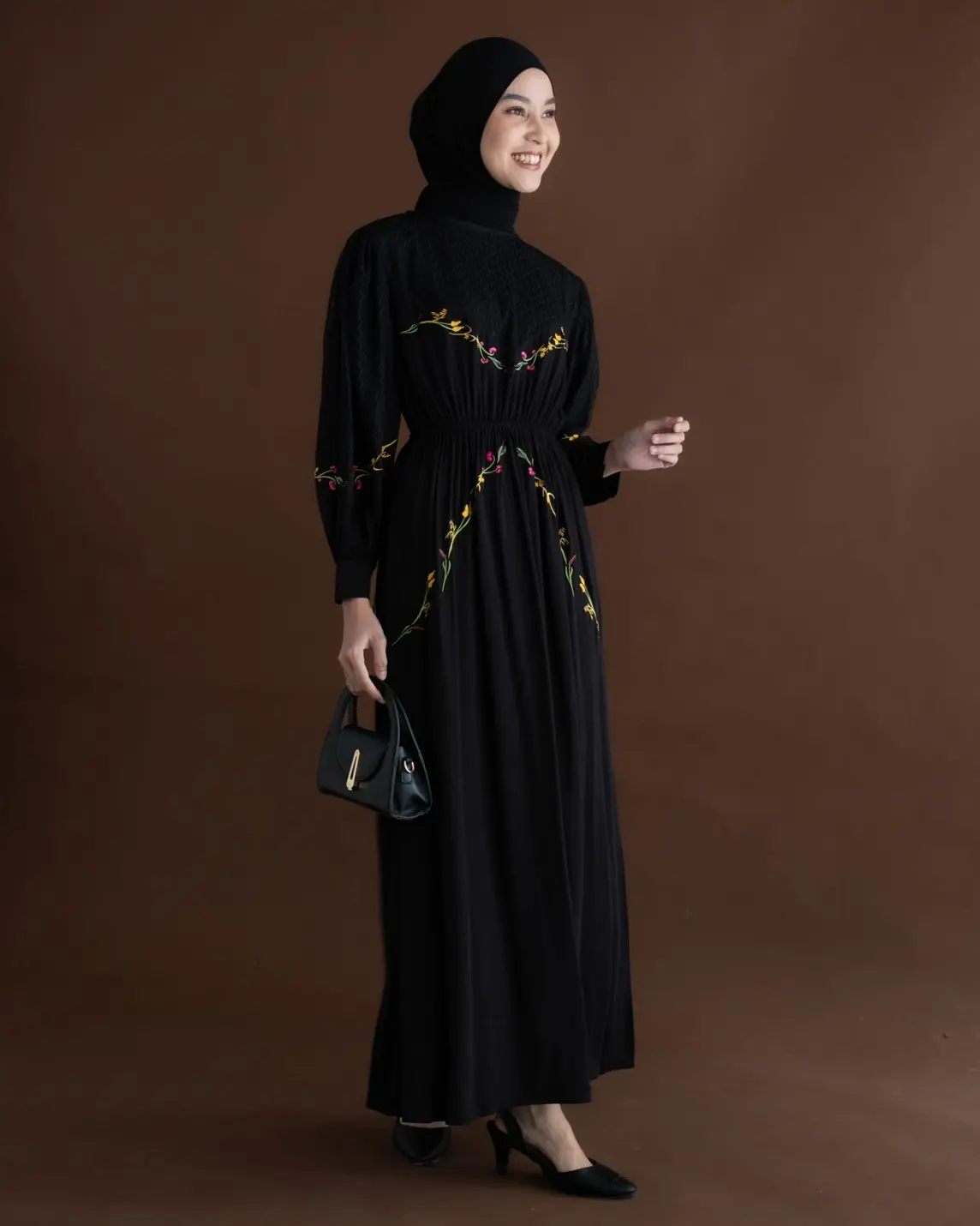 Artema Maxi Dress Black - Image 2