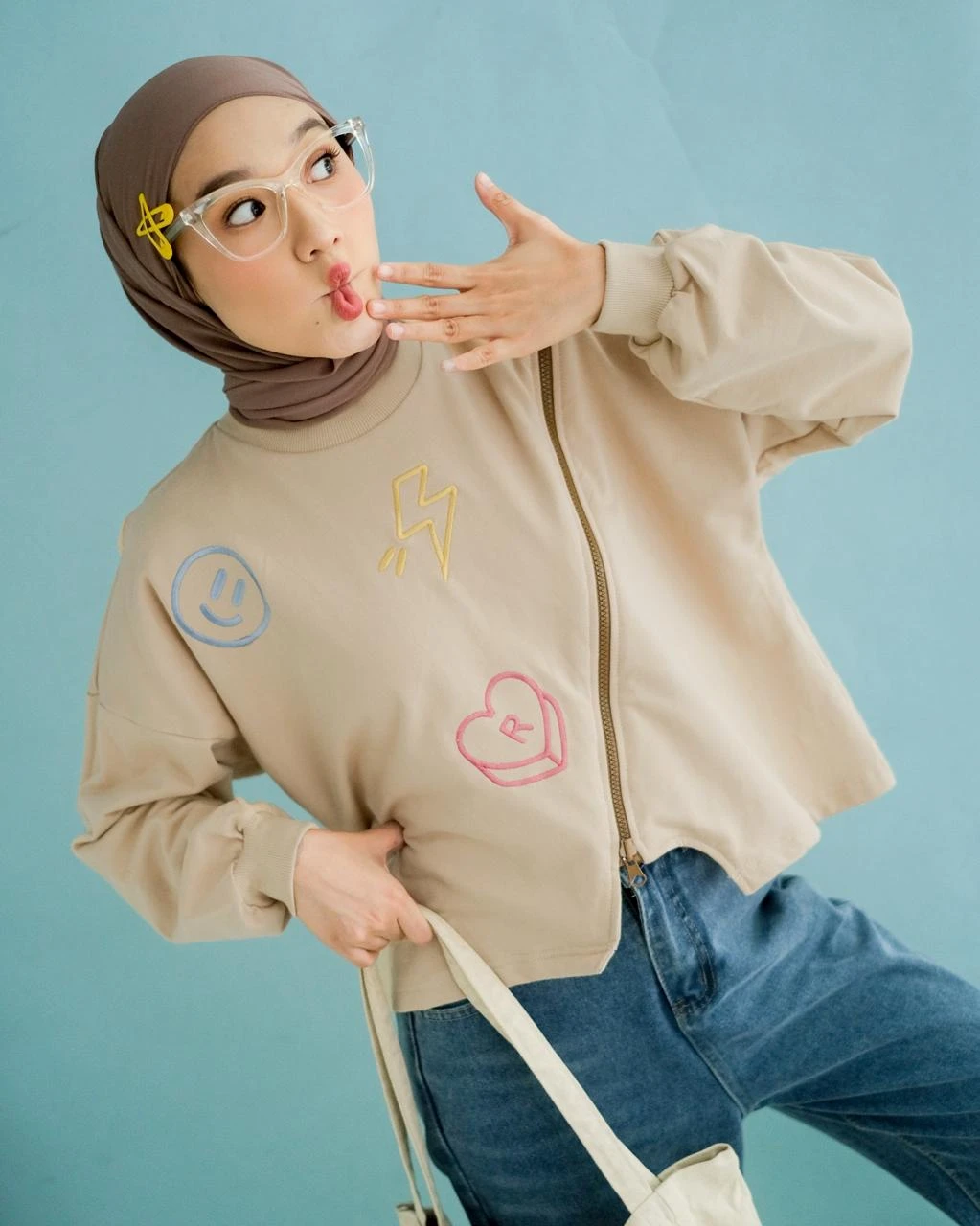 Alternative view of Lexi Sweater Beige