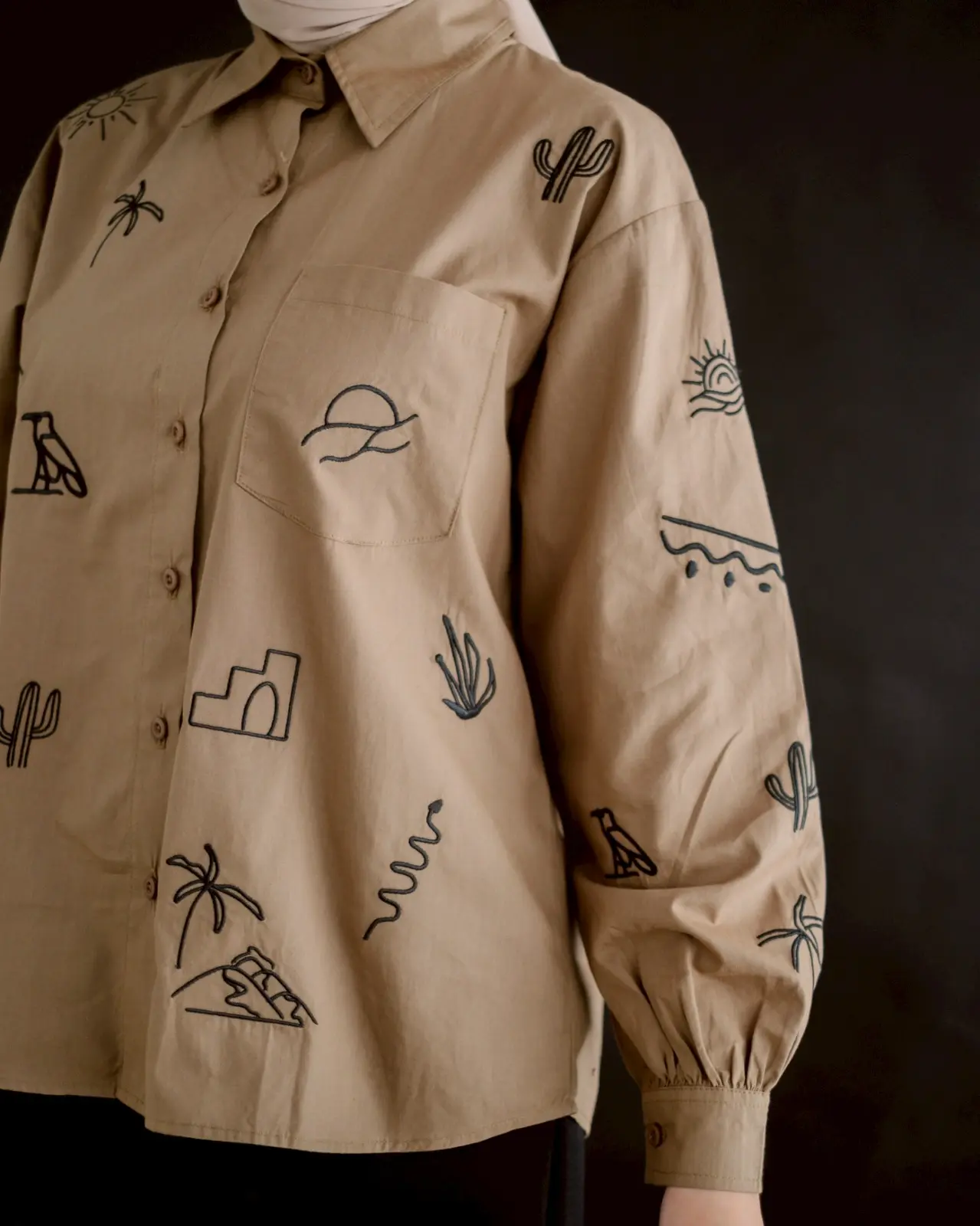 Zoeyna Shirt Khaki - Image 4