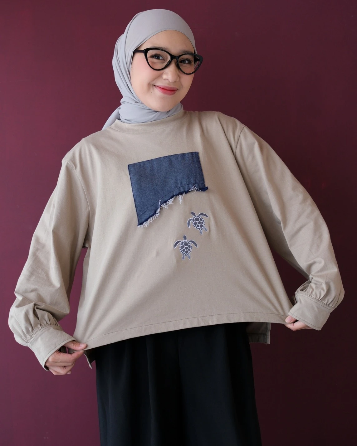 Alternative view of Chelo Longsleeve Khaki