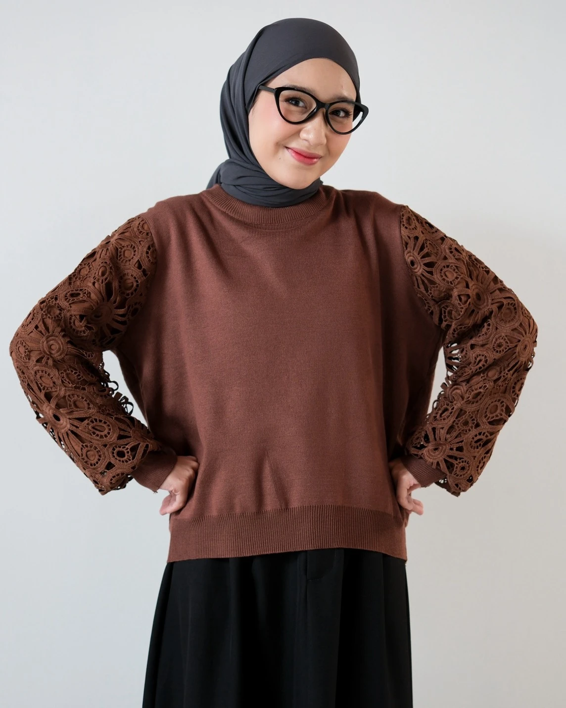 Alternative view of Jola Longsleeve Kode 678N Brown