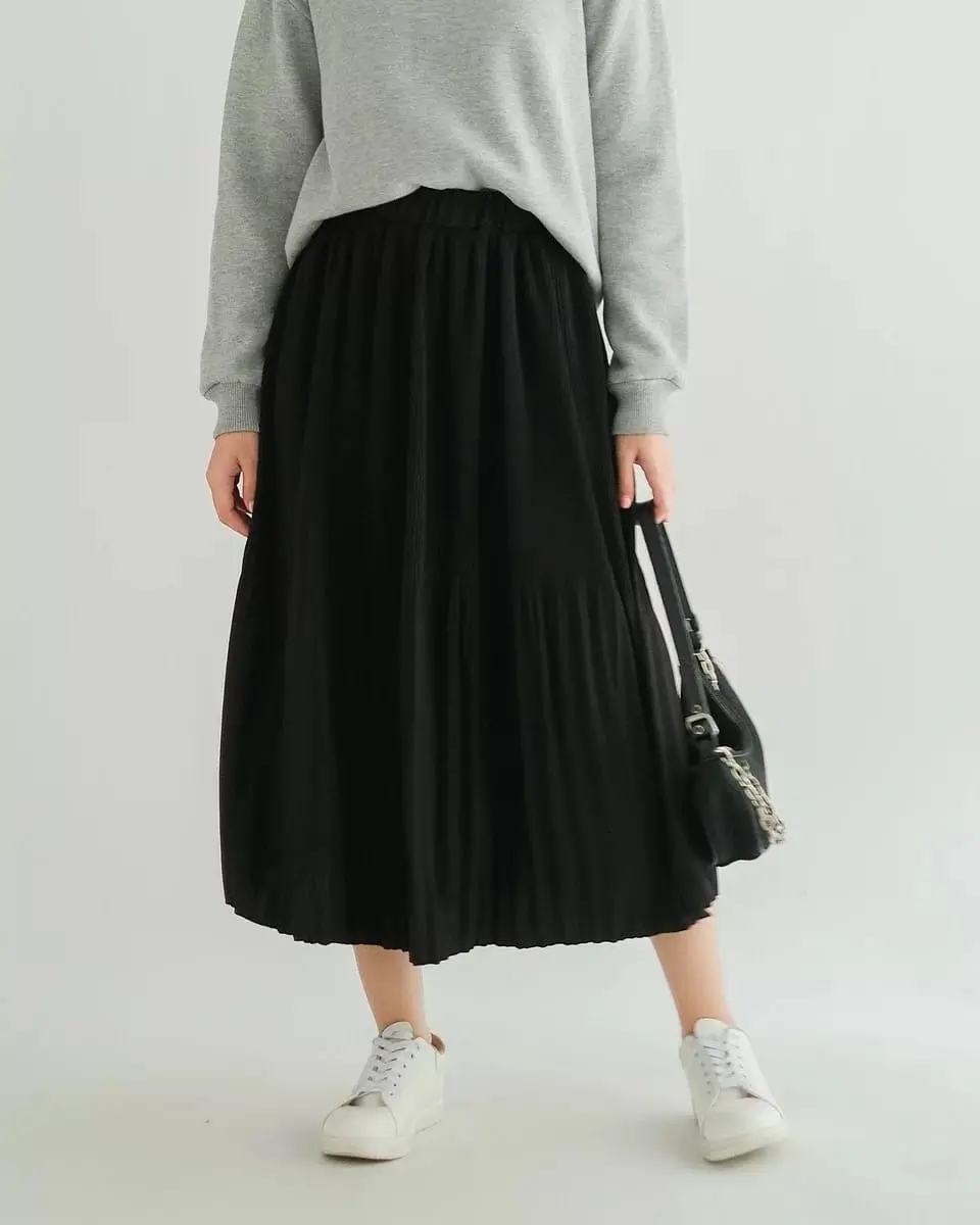 Alternative view of Rikani Skirt Kode V 2660 Black