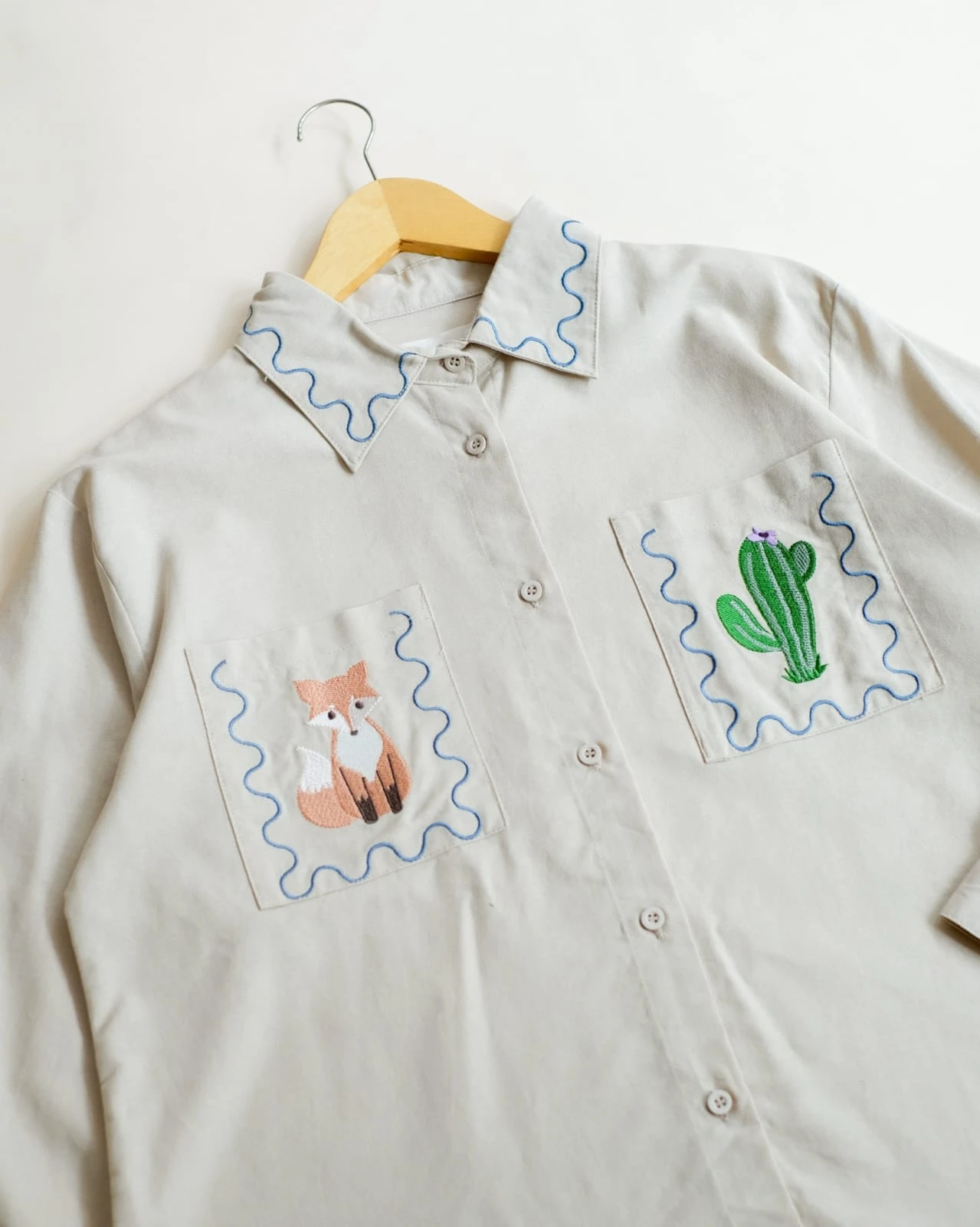 Alternative view of Deshe Shirt Light Grey