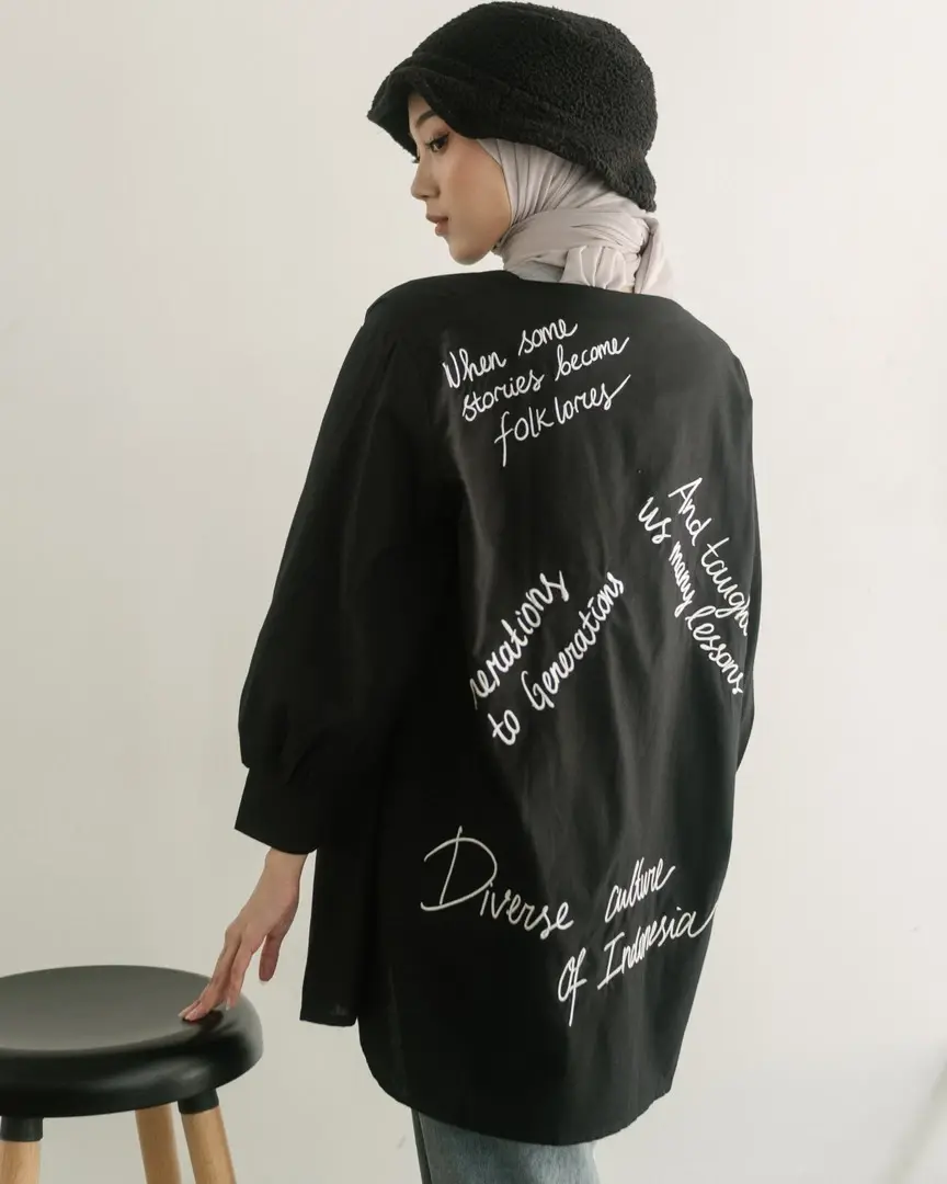 Story Outer Black
