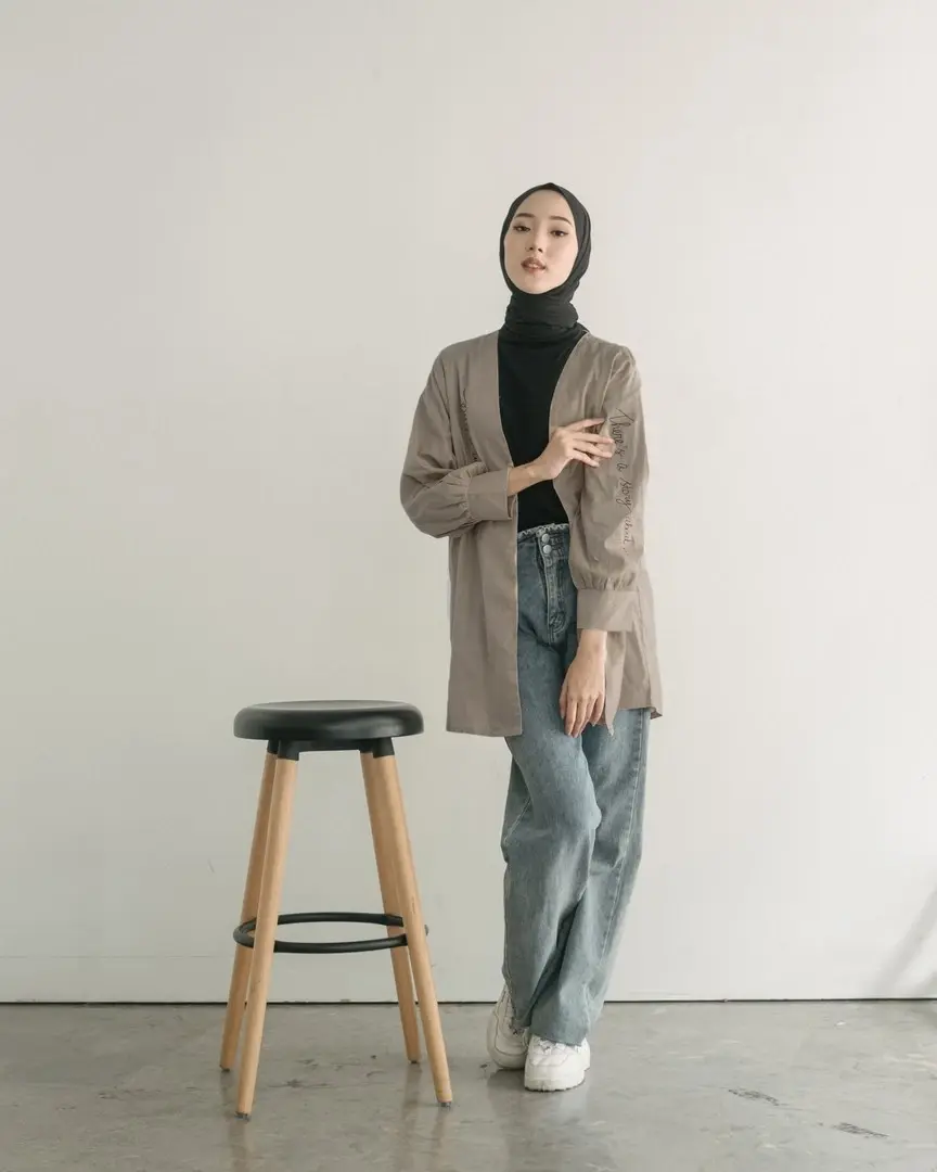 Story Outer Khaki - Image 3