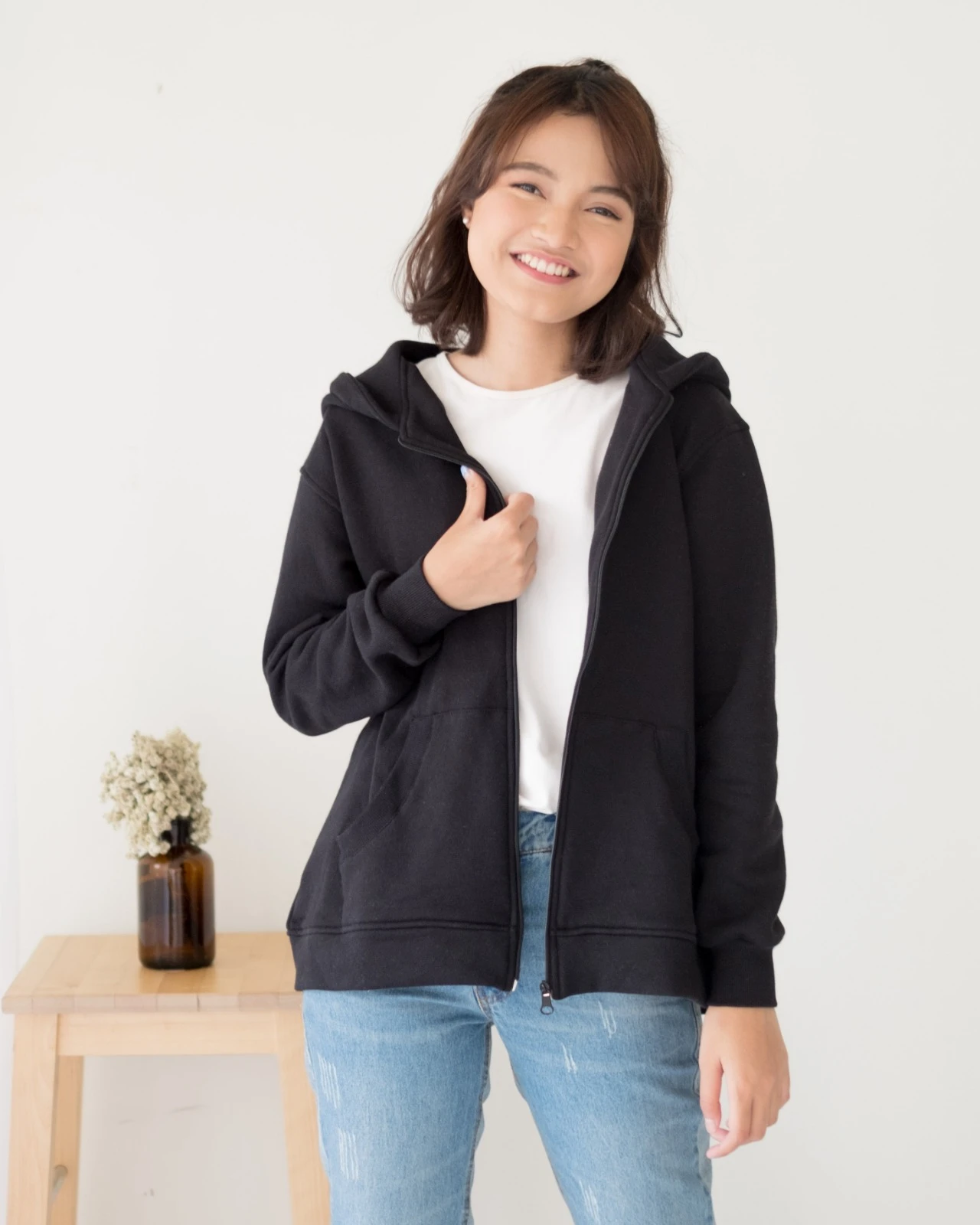 Reabetsoe Hooded Jacket Black - Image 3