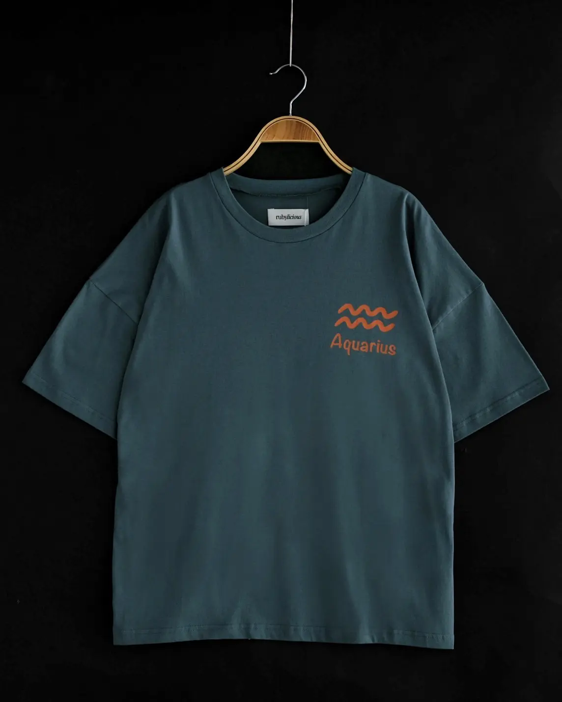 Zodiac Top Aquarius