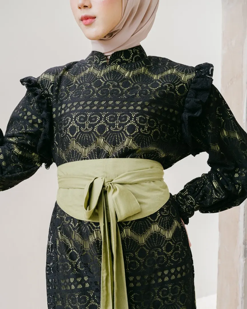 Kanisya Maxi Dress Black - Image 5