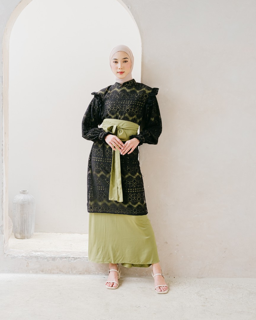 Kanisya Maxi Dress Black - Image 2