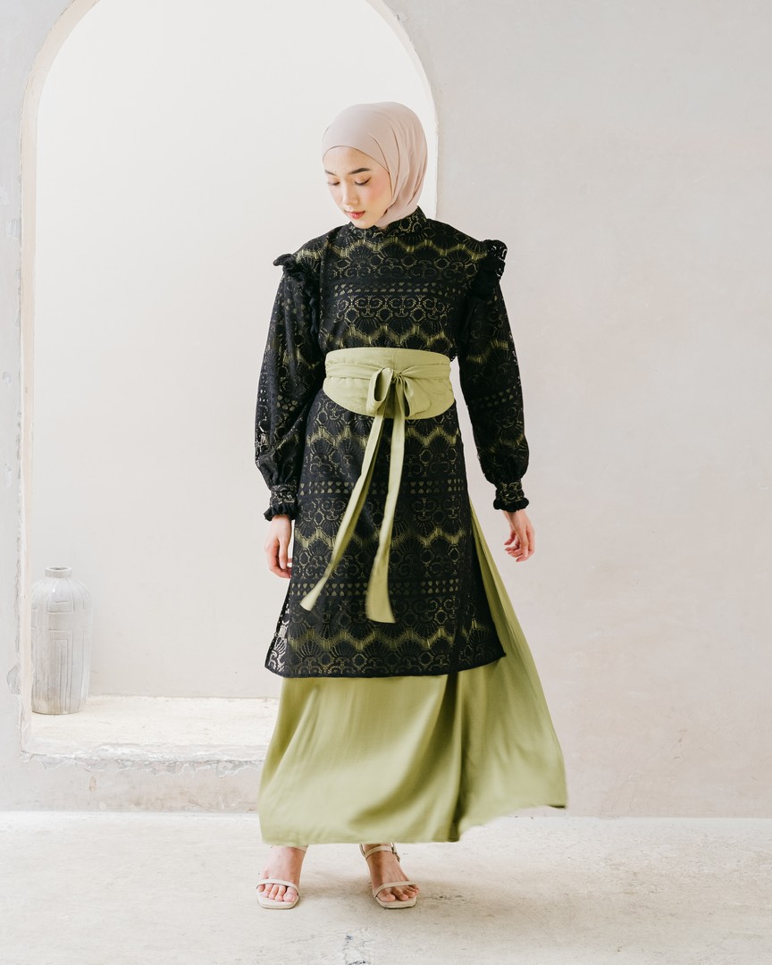 Kanisya Maxi Dress Black - Image 3