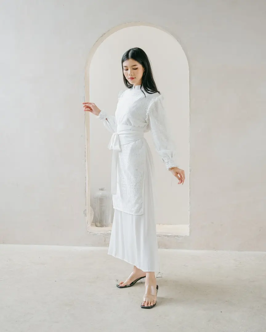 Kanisya Maxi Dress Broken White - Image 2