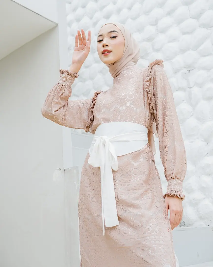 Kanisya Maxi Dress Khaki - Image 2