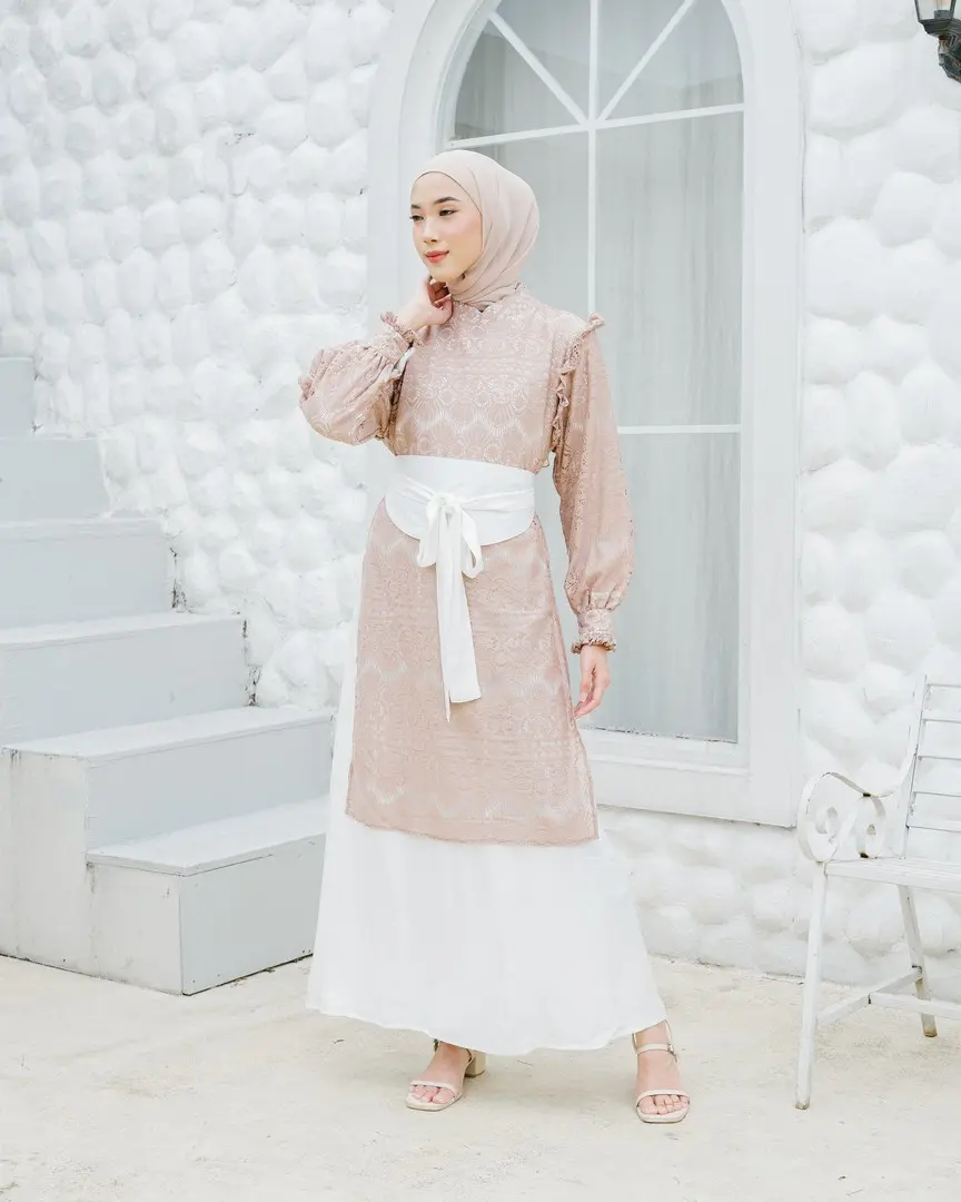 Kanisya Maxi Dress Khaki - Image 3