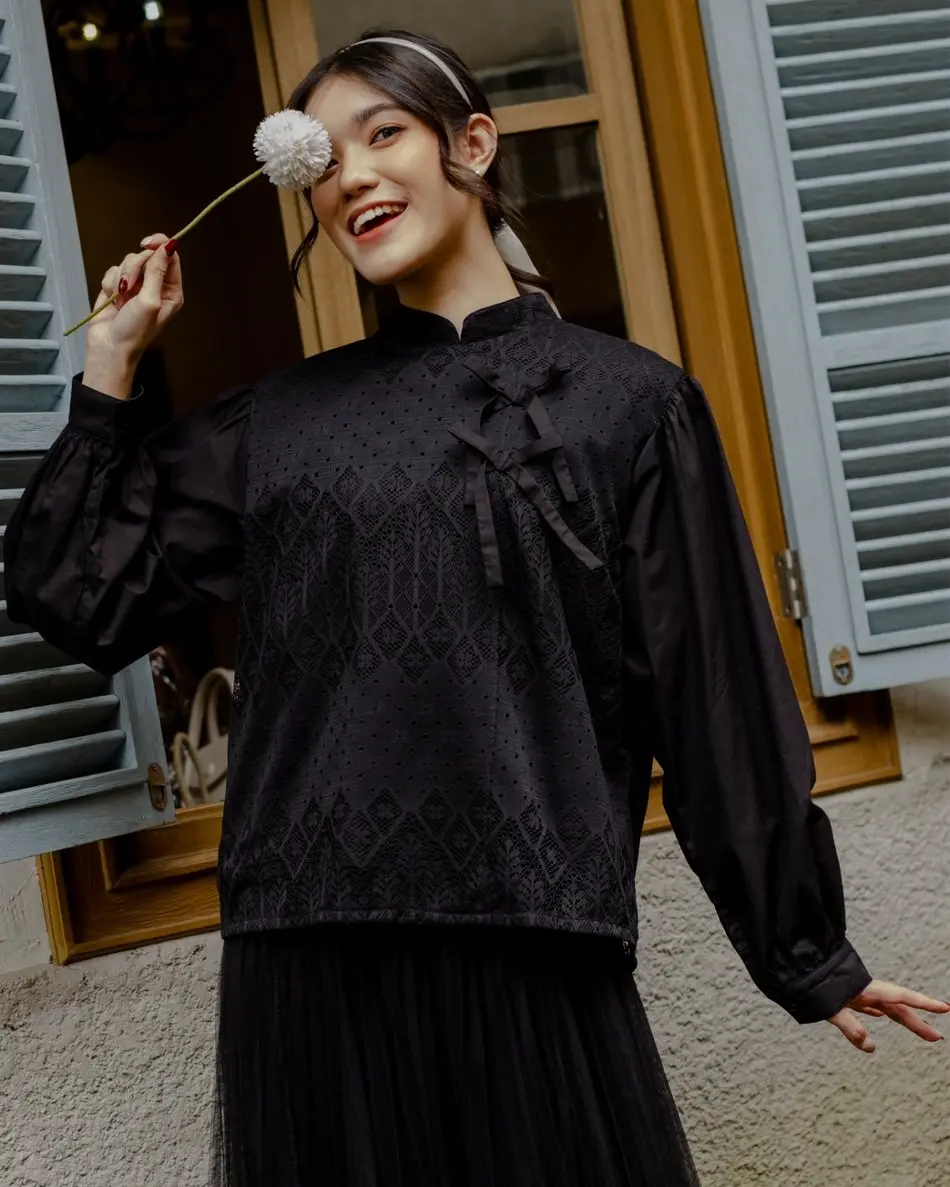 Belova Blouse Black