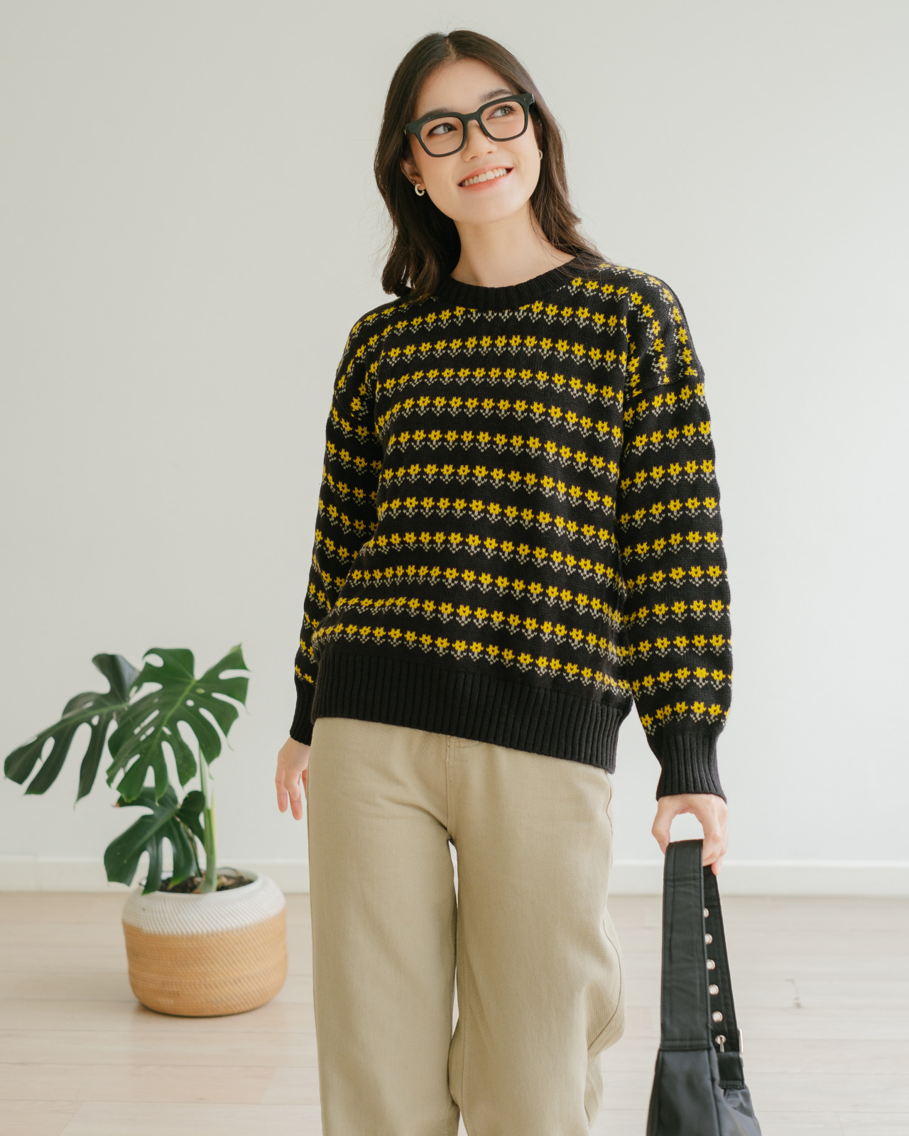 Alternative view of Daisy Sweater Black