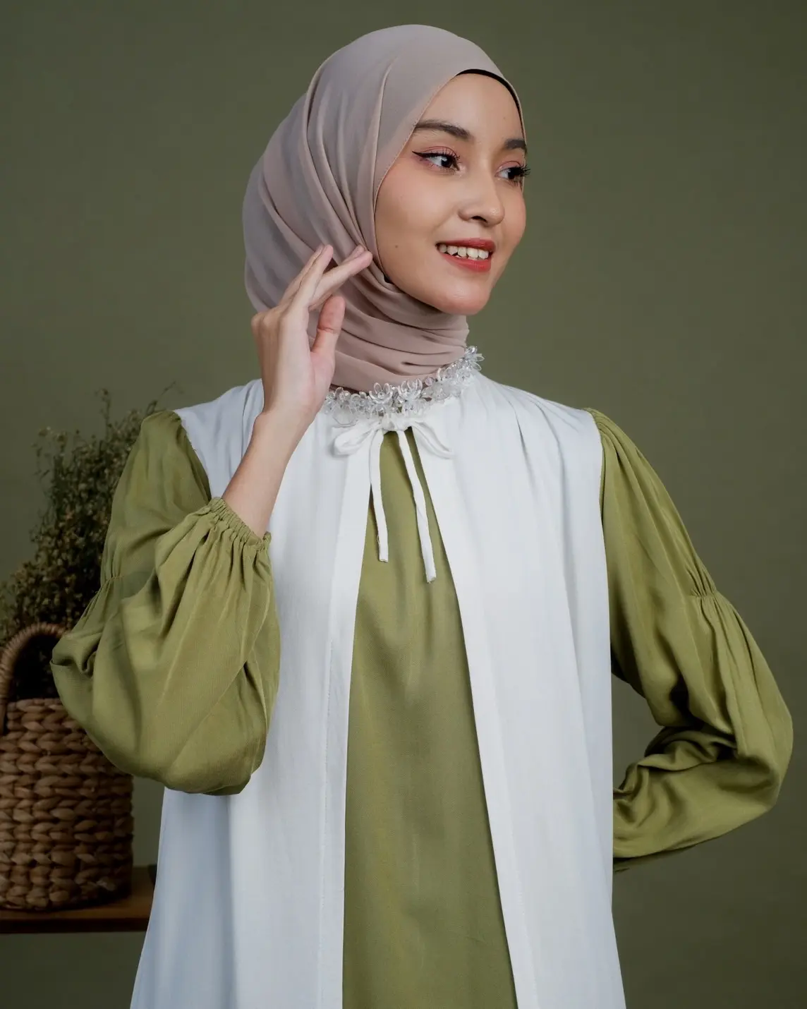 Elodhia Maxi Dress Sage Green - Image 2