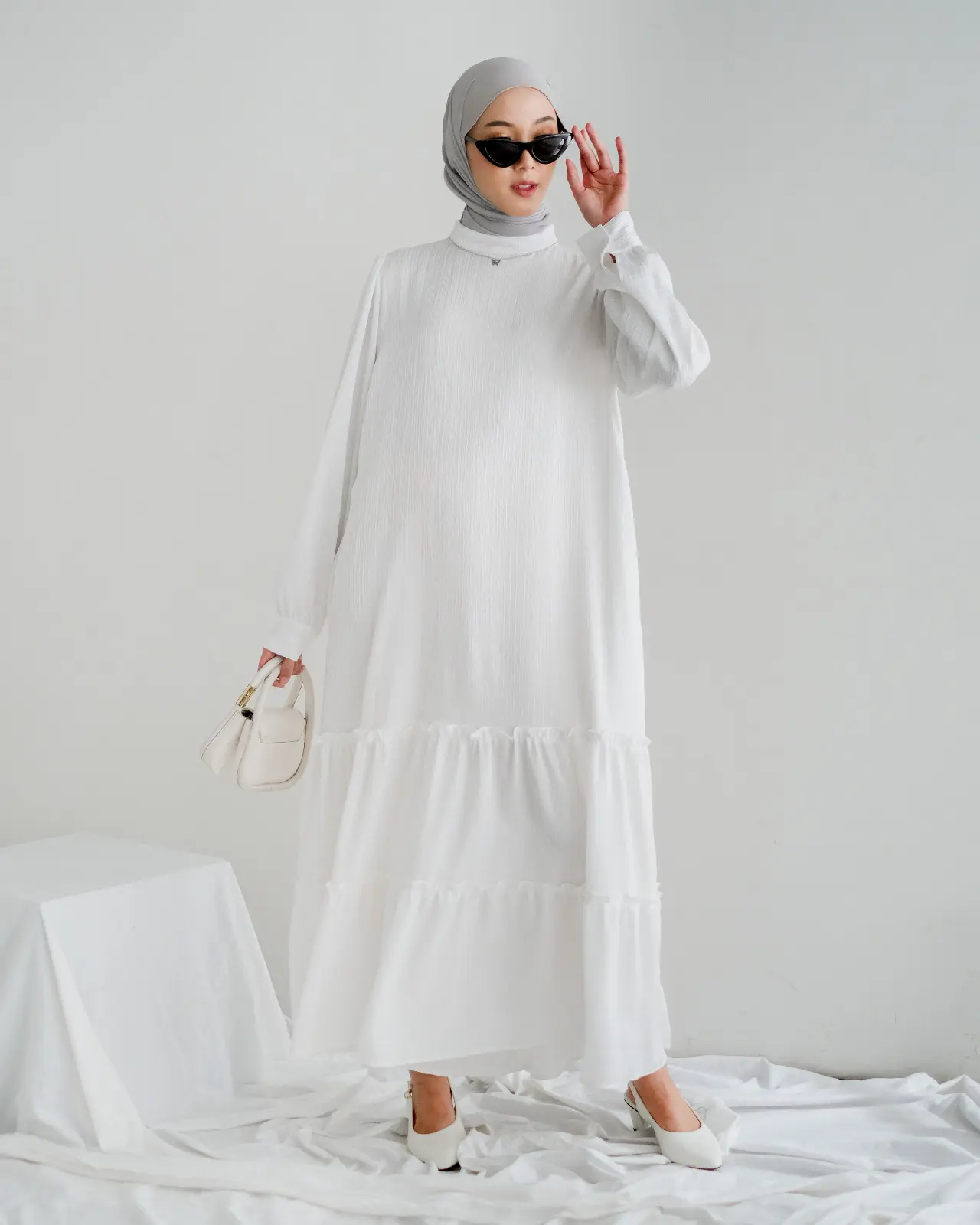Larisya Maxi Dress Kode 80220 Broken White
