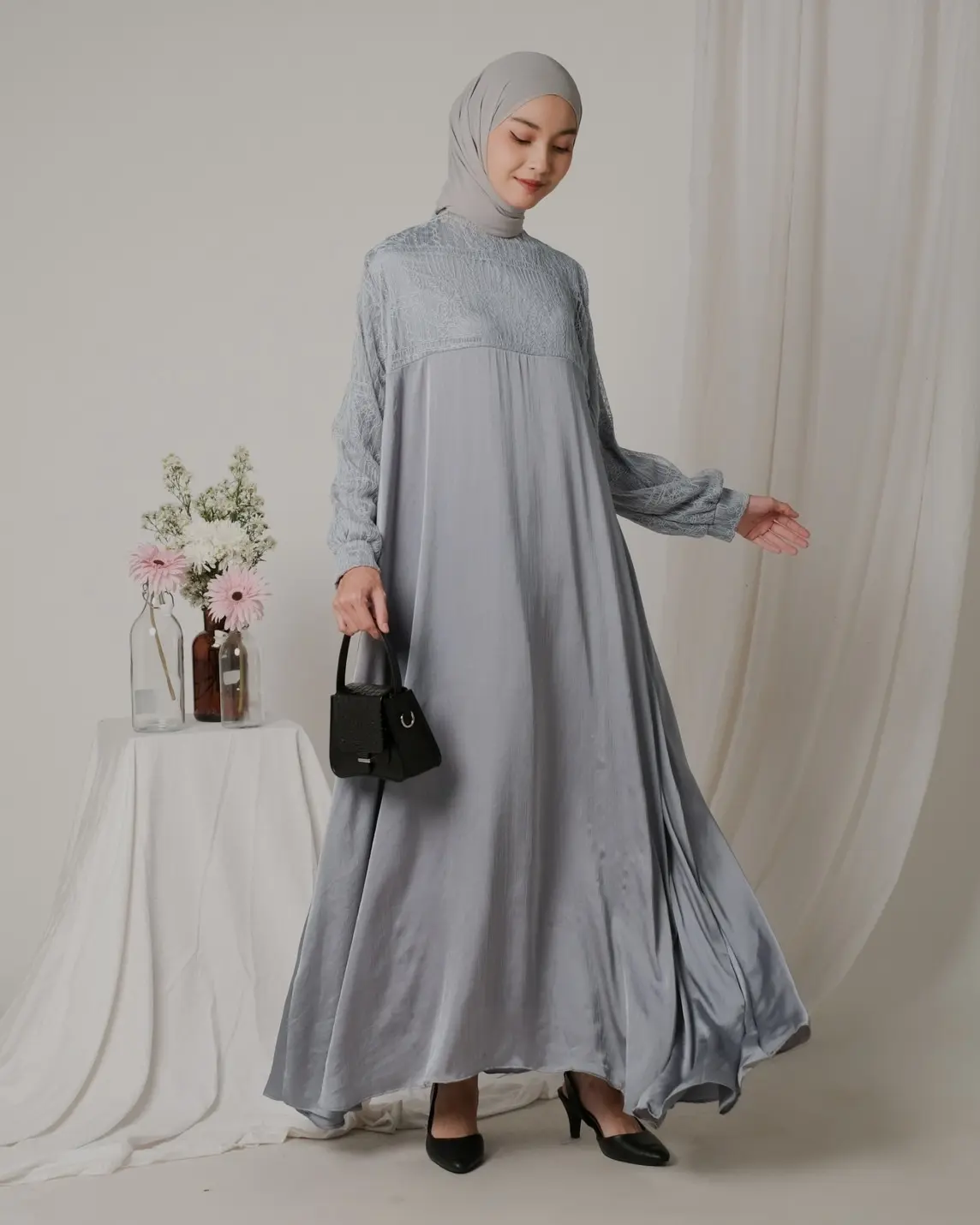 Quenisha Maxi Dress Grey - Image 2