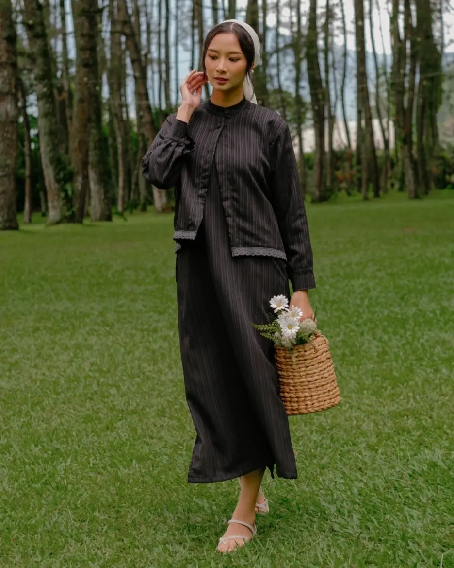 Syabil Set Black