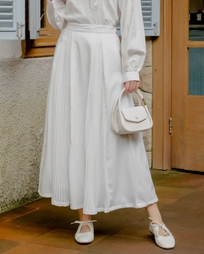 Yoreana Skirt Broken White
