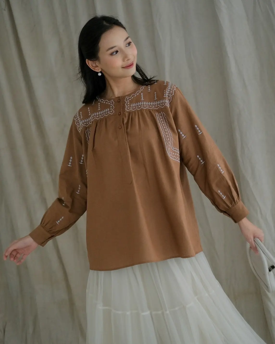 Alyas Longsleeve Milo - Image 2