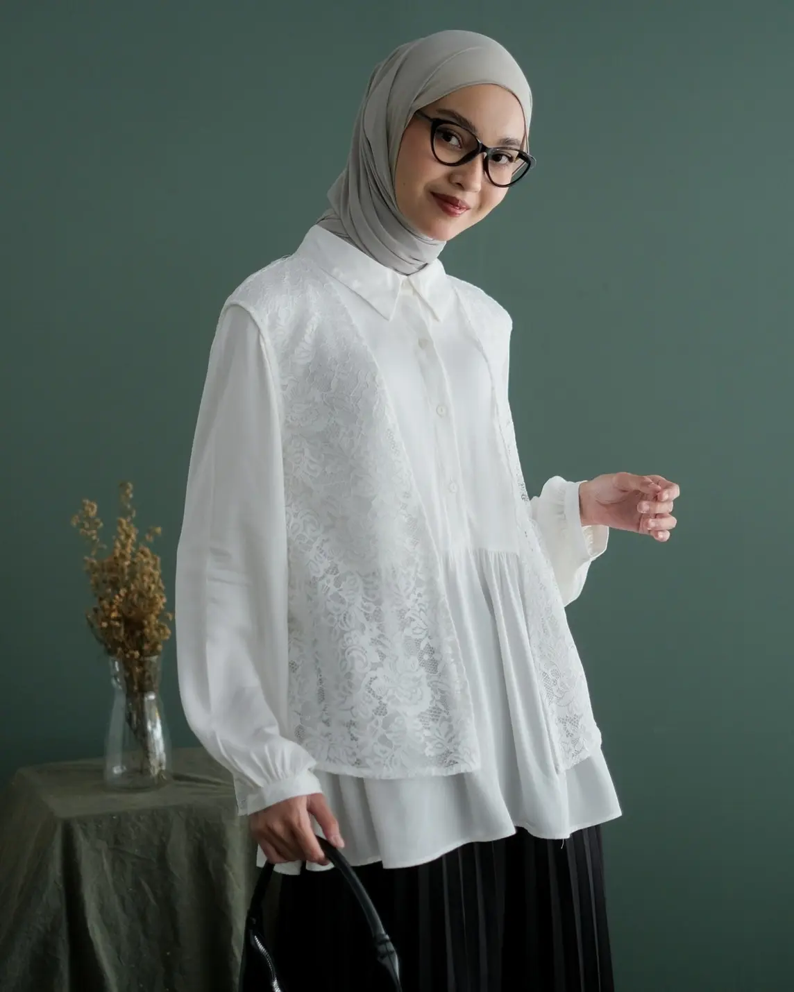 Delvina Longsleeve Kode 1290.6 Broken White - Image 3