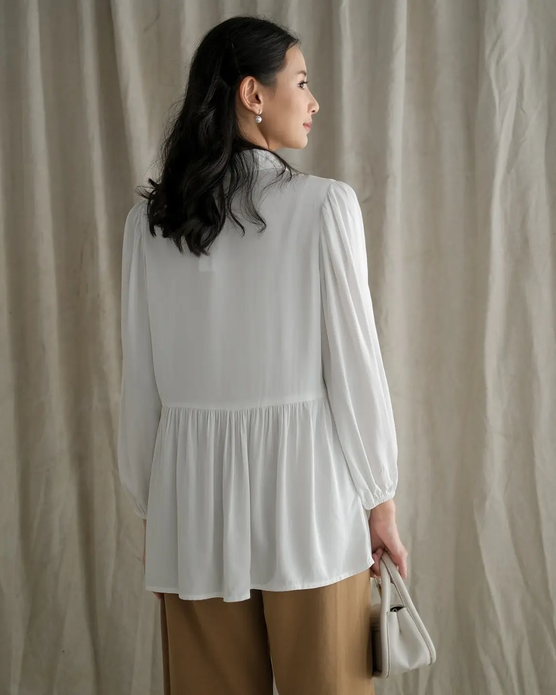 Eryna Shirt Kode 20145.4 Broken White - Image 3
