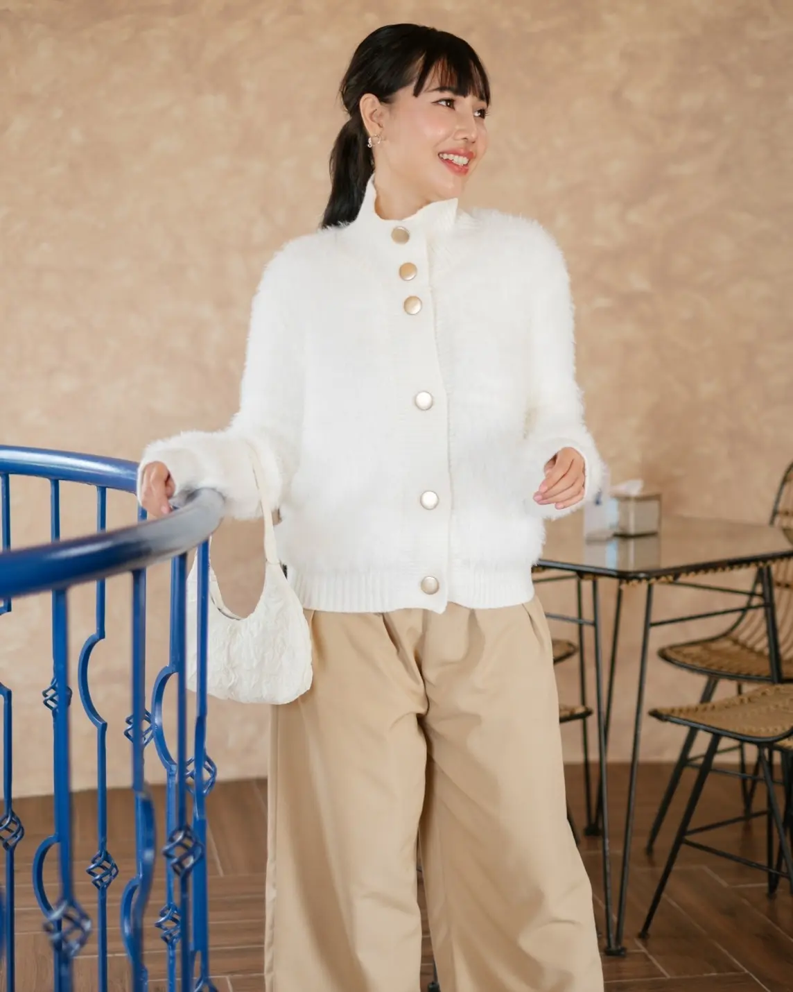 Farly Jacket Kode 230 Broken White - Image 3