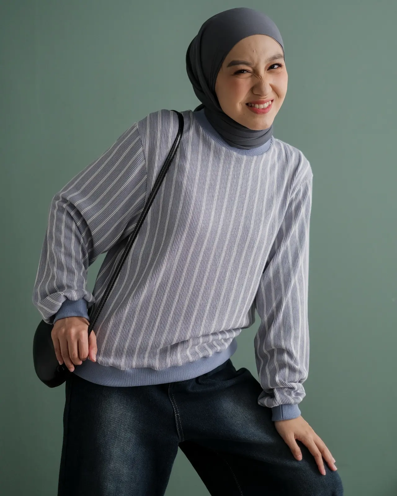 Fiel Longsleeve Grey - Image 2