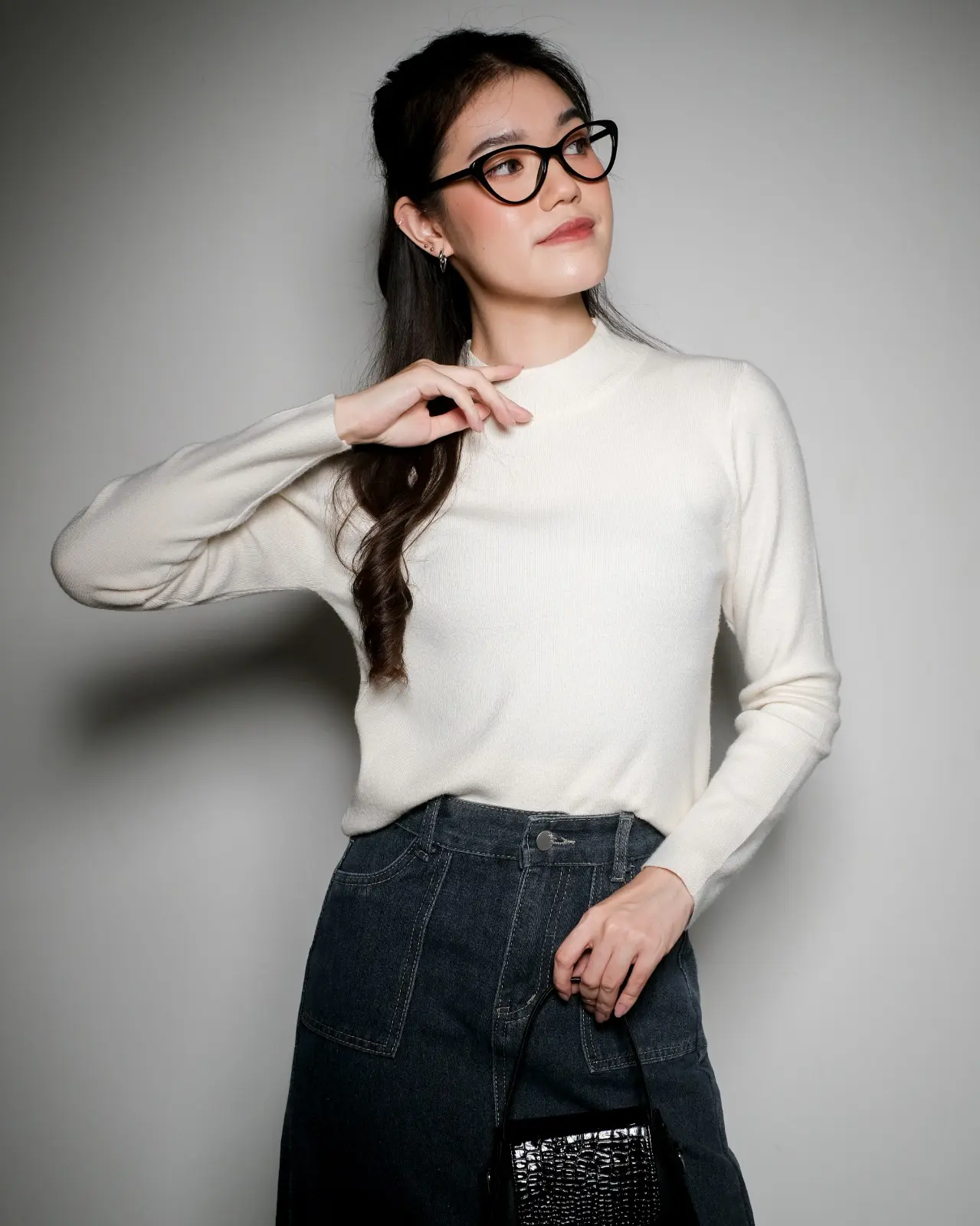 Jamila Longsleeve Kode 249 Broken White