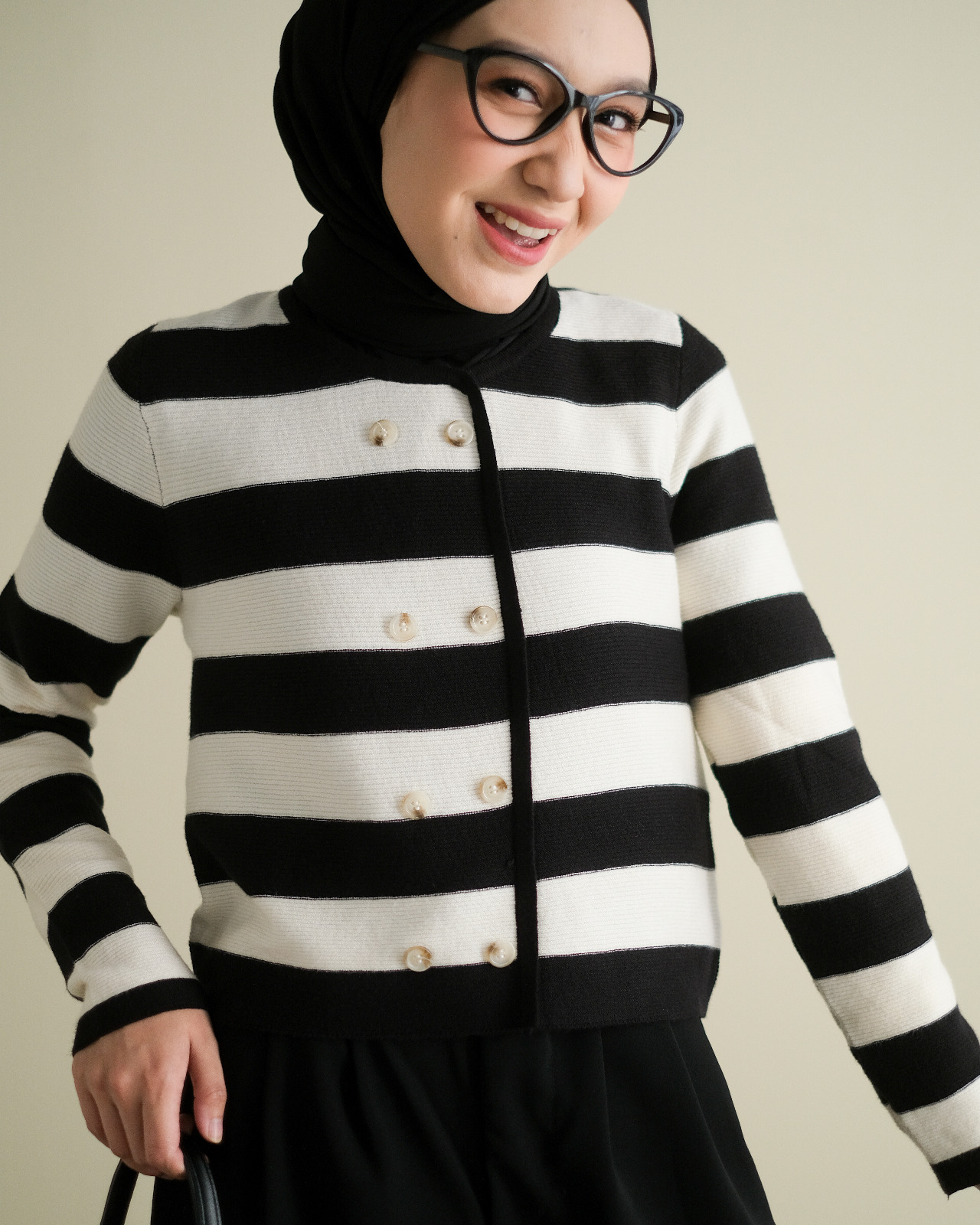 Jiana Stripe Longsleeve Kode 156 Black - Image 2