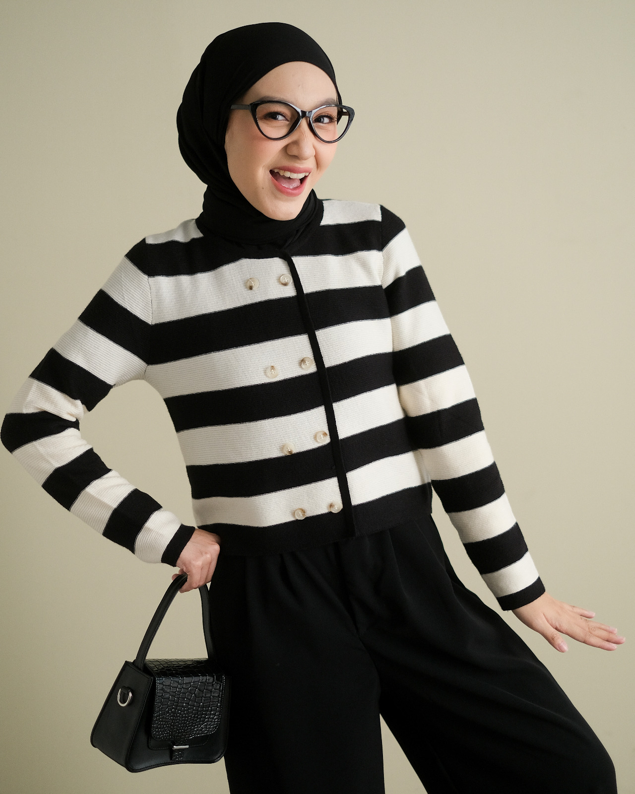 Jiana Stripe Longsleeve Kode 156 Black