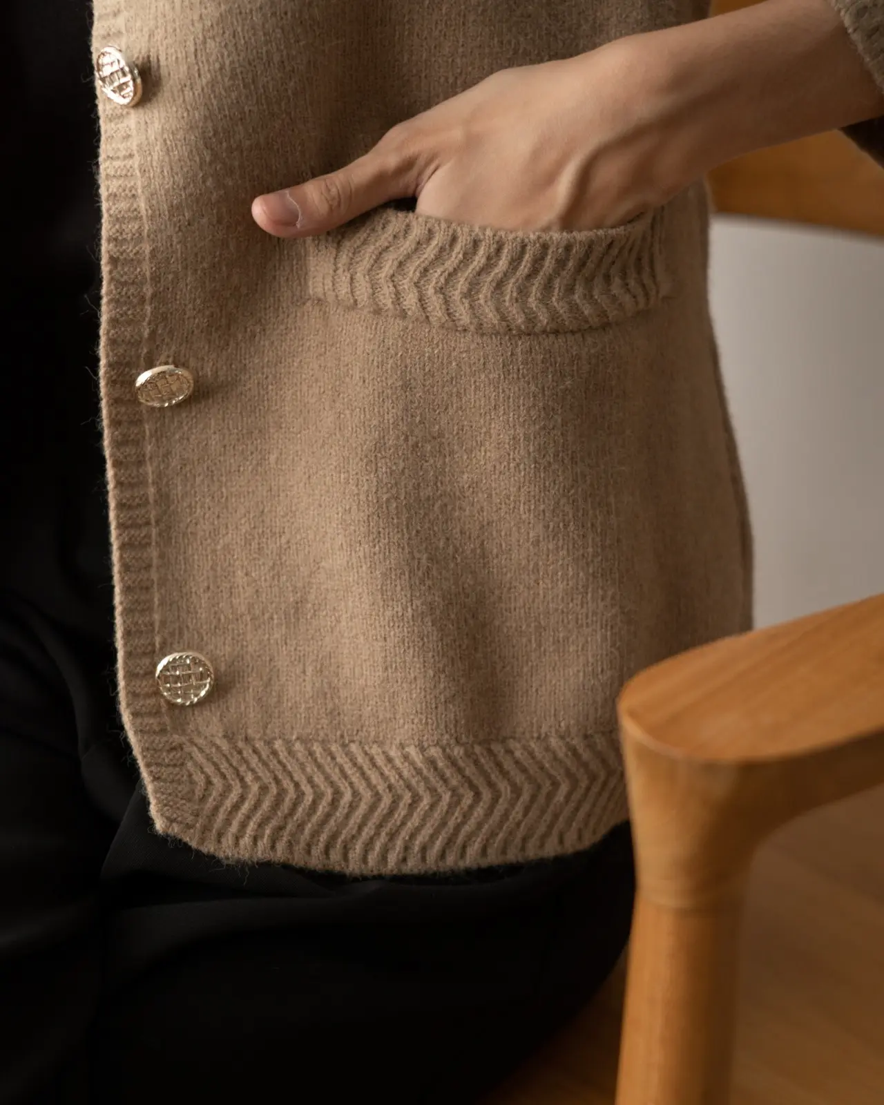 Qisya Cardi Kode 237 Khaki - Image 2