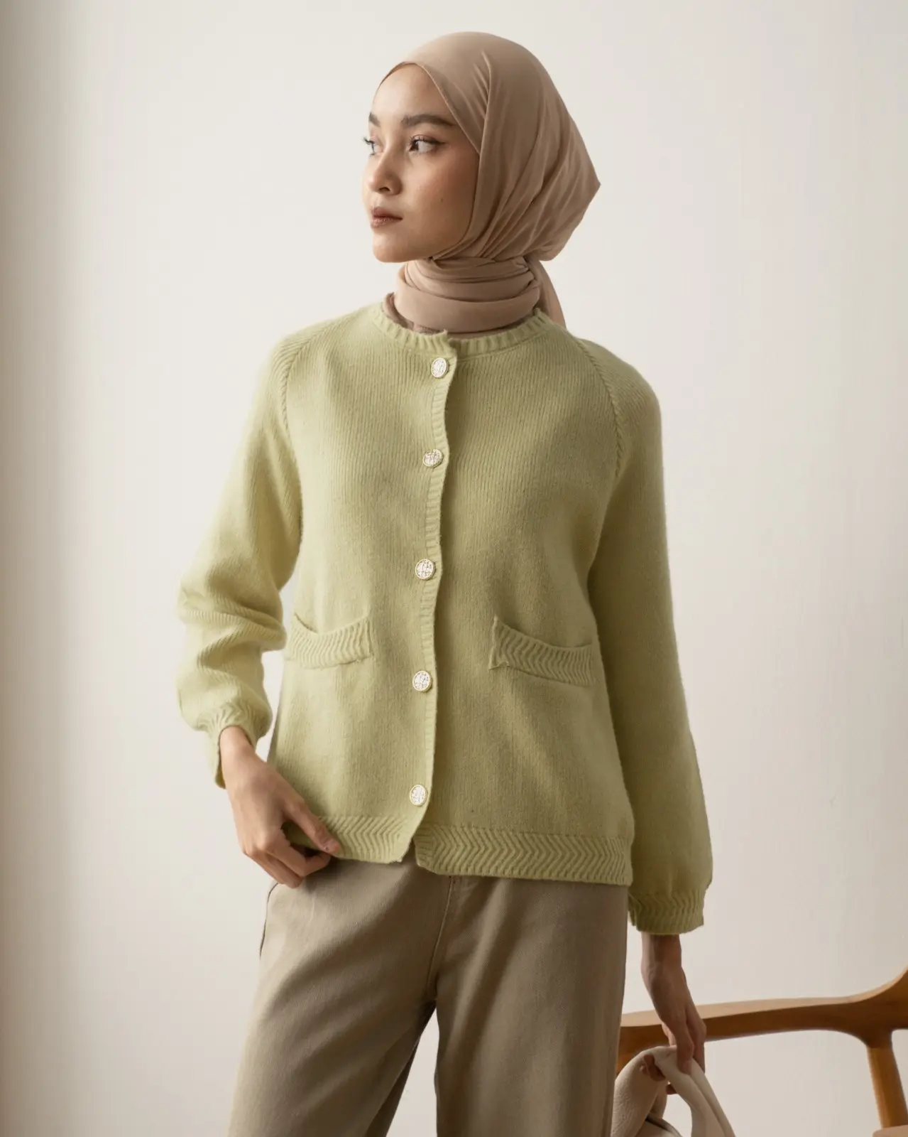Qisya Cardi Kode 237 Lime