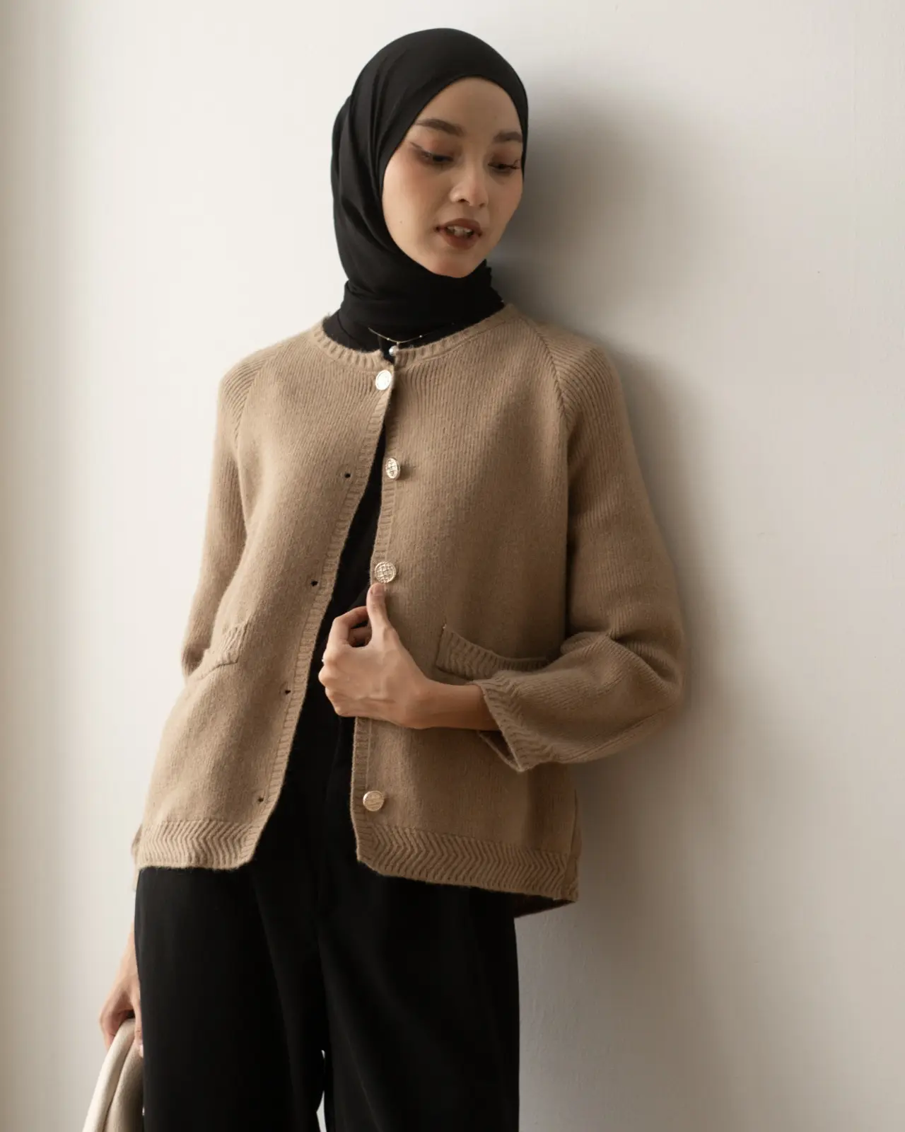 Qisya Cardi Kode 237 Khaki