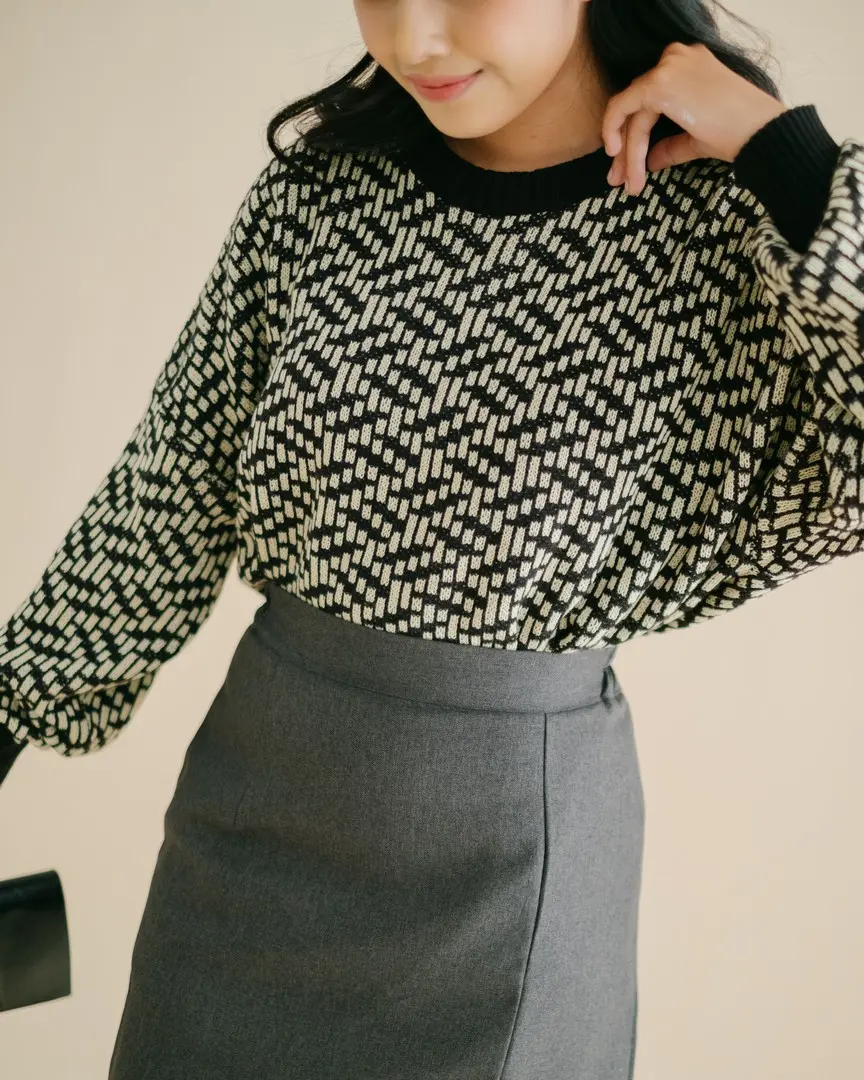 Chaire Sweater Black - Image 2