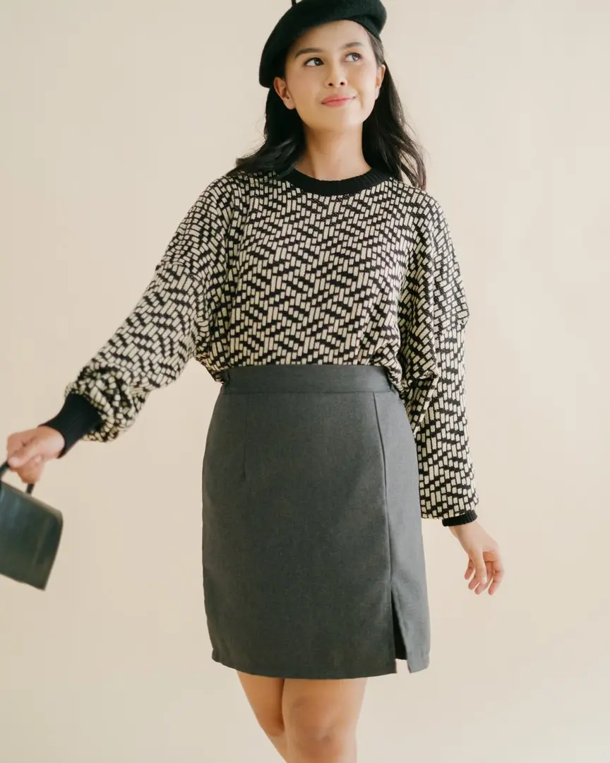 Chaire Sweater Black - Image 3