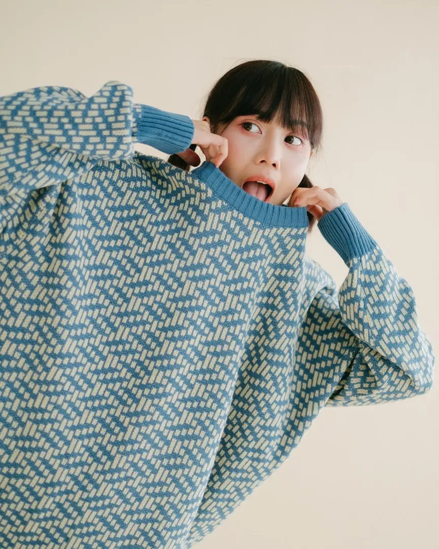 Chaire Sweater Blue - Image 5
