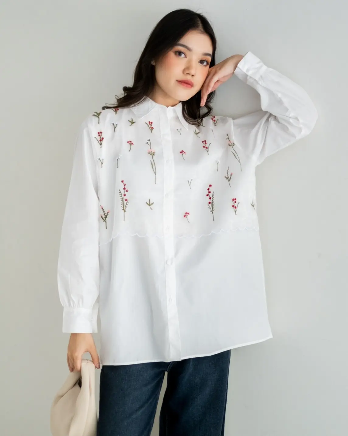 Celsie Shirt Kode 80228 Broken White