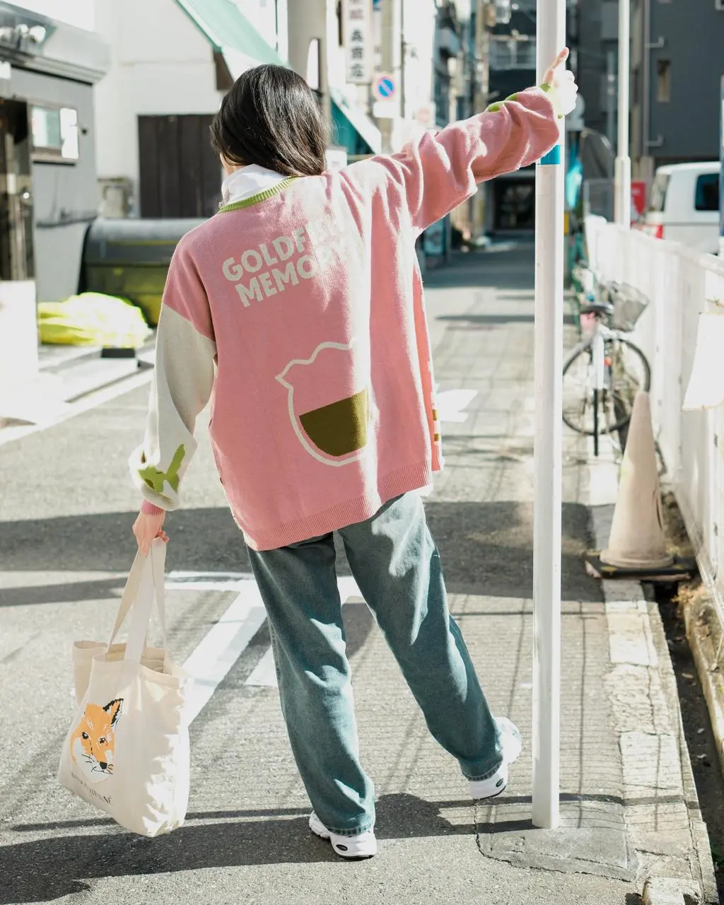 Kingyo Sweater Pink - Image 3