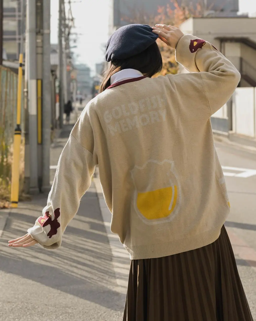 Kingyo Sweater Cream - Image 4