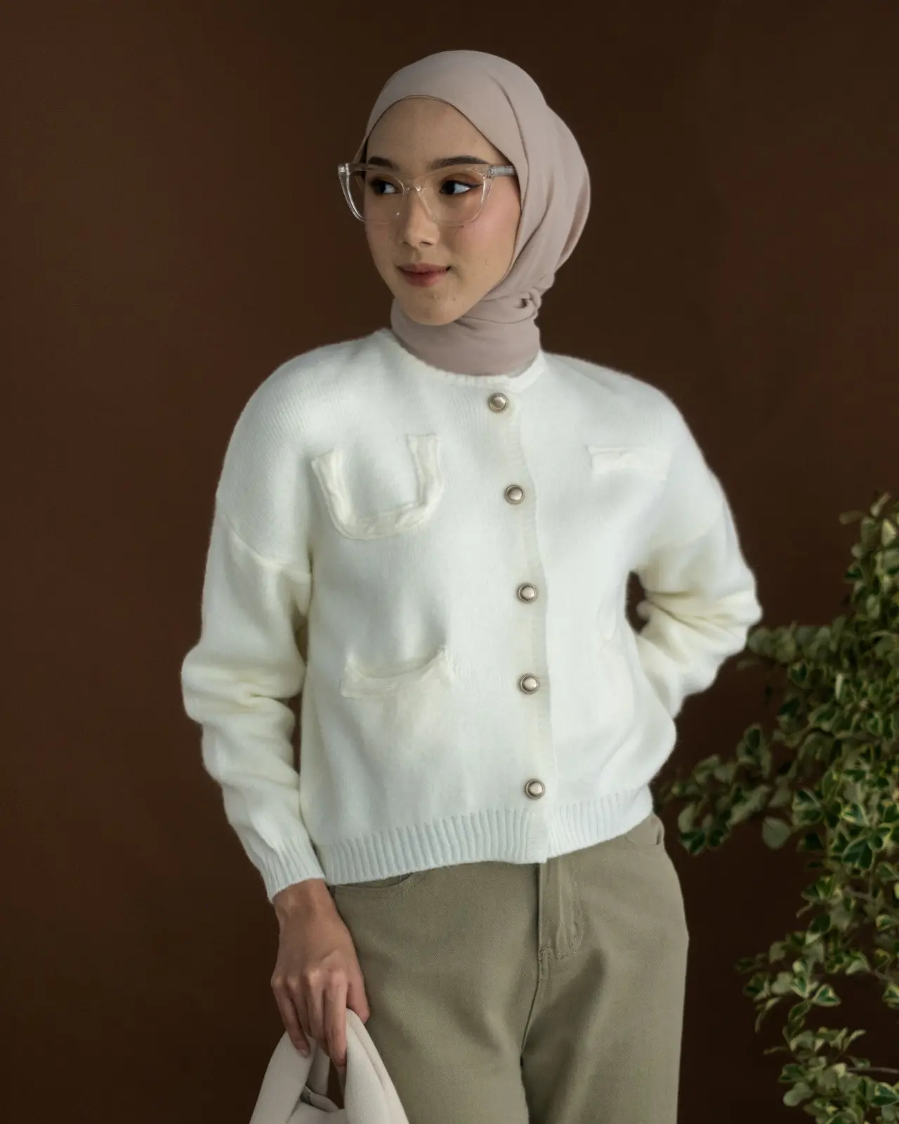 Maima Cardigan Kode 102 Broken White
