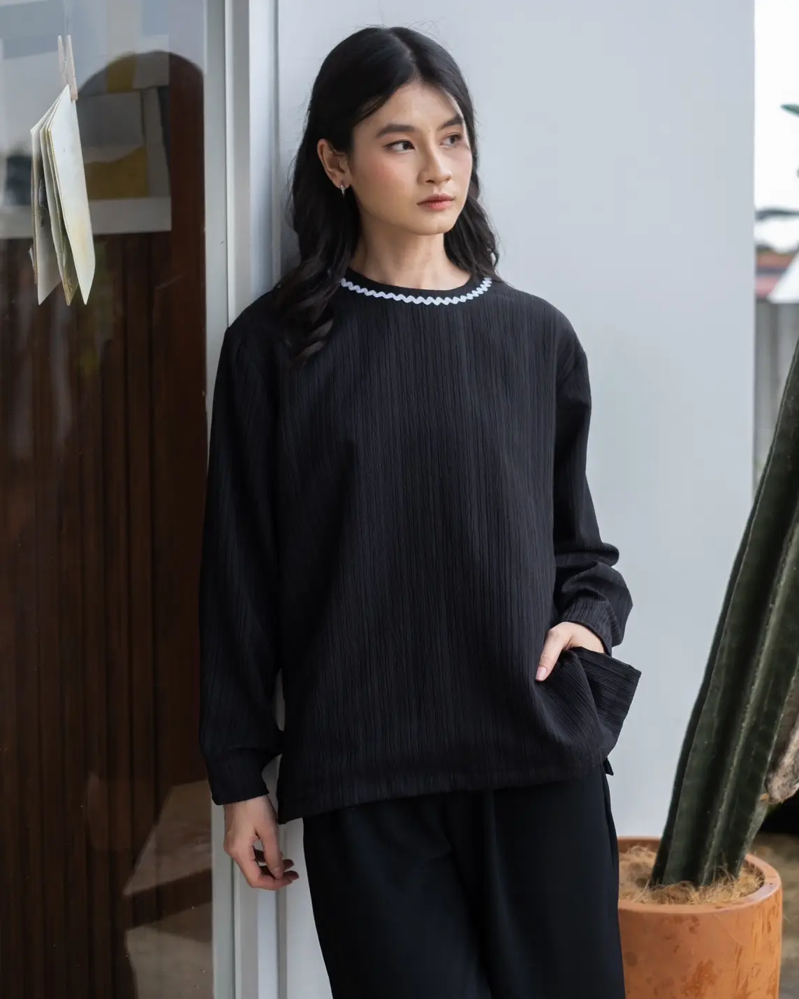 Ula Blouse Black - Image 2