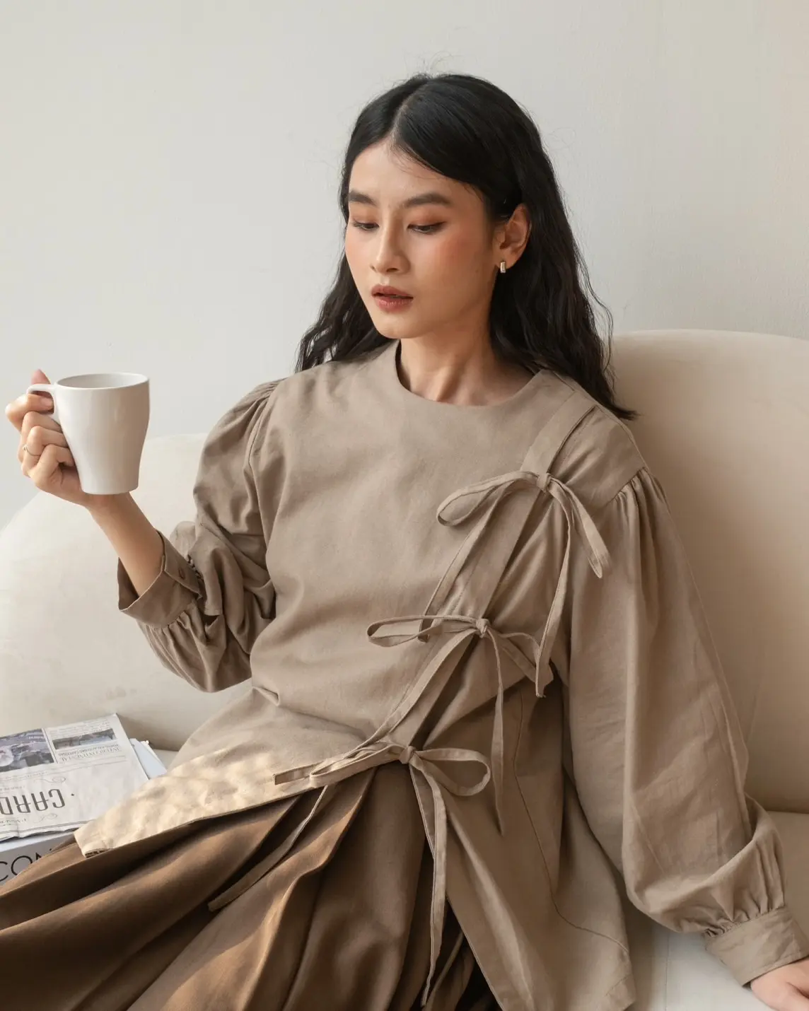 Alternative view of Henza Blouse Khaki